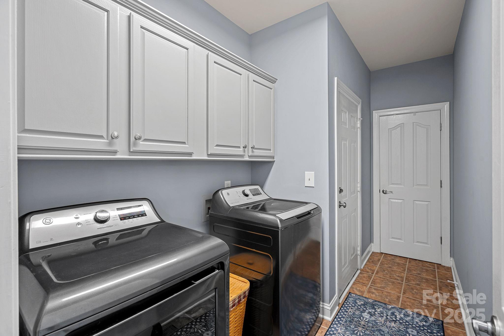1402 Coachman Drive