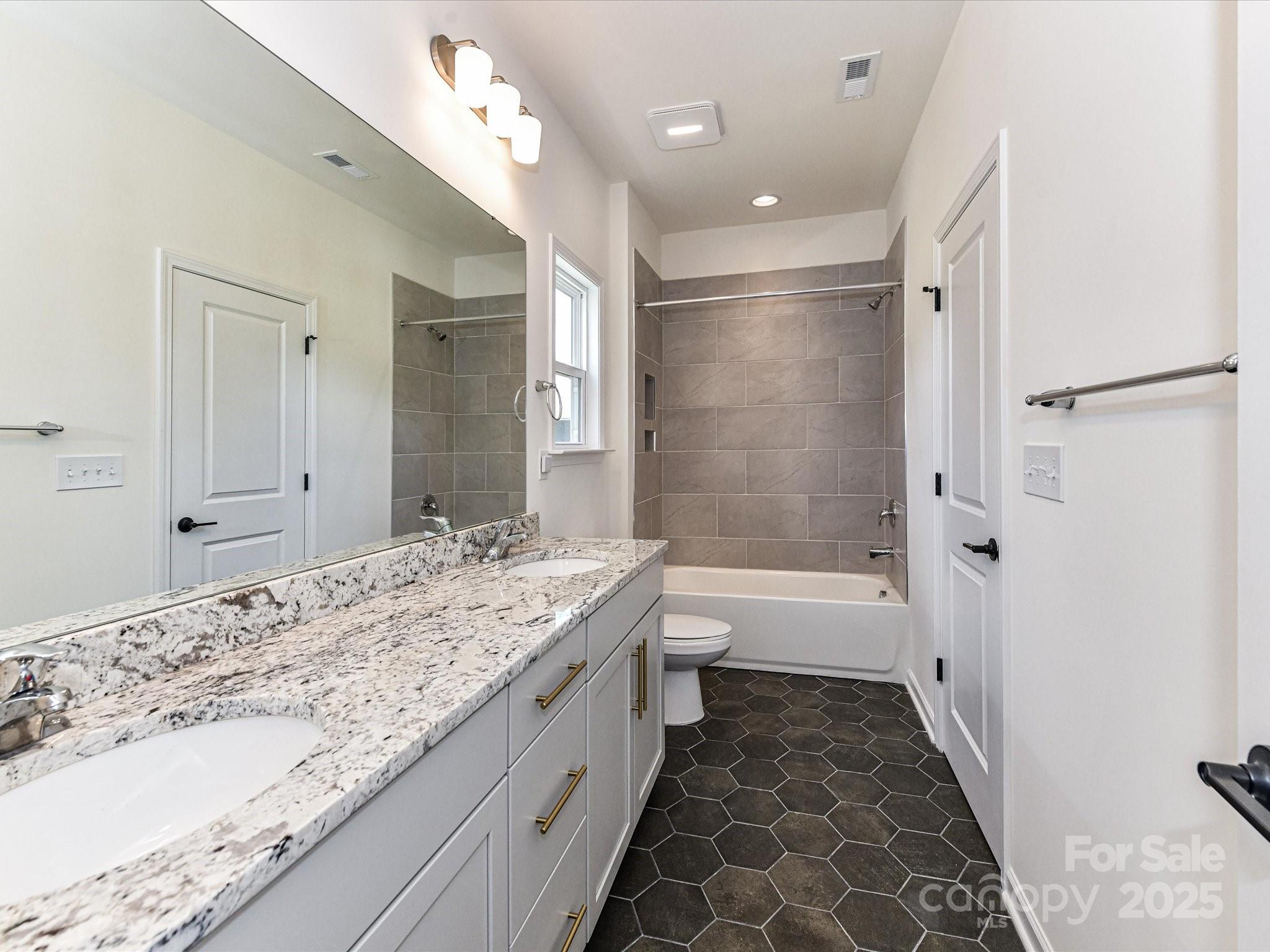 104 Hemlock Cove Court Unit: 125