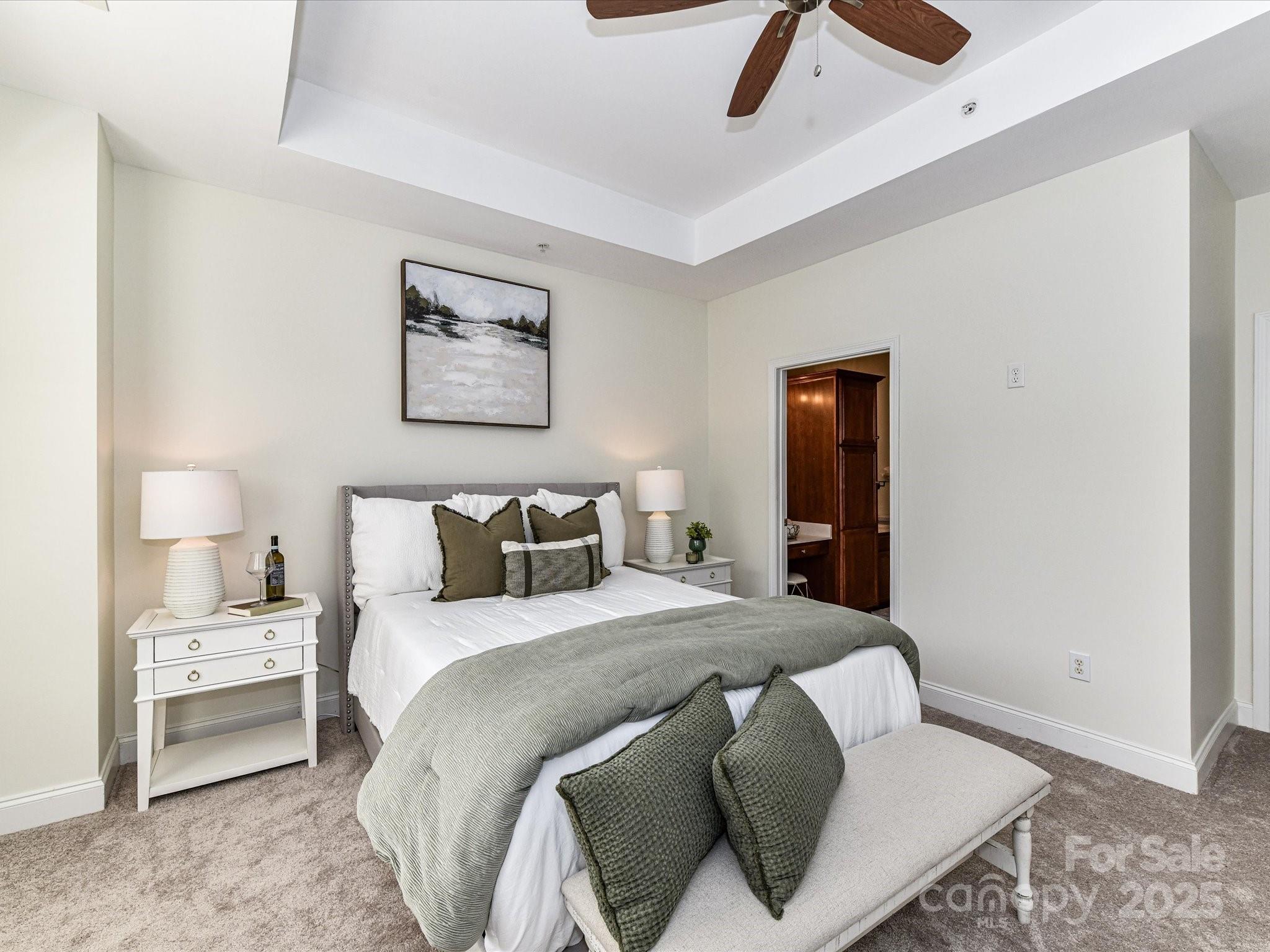 8925 Rosalyn Glen Road
