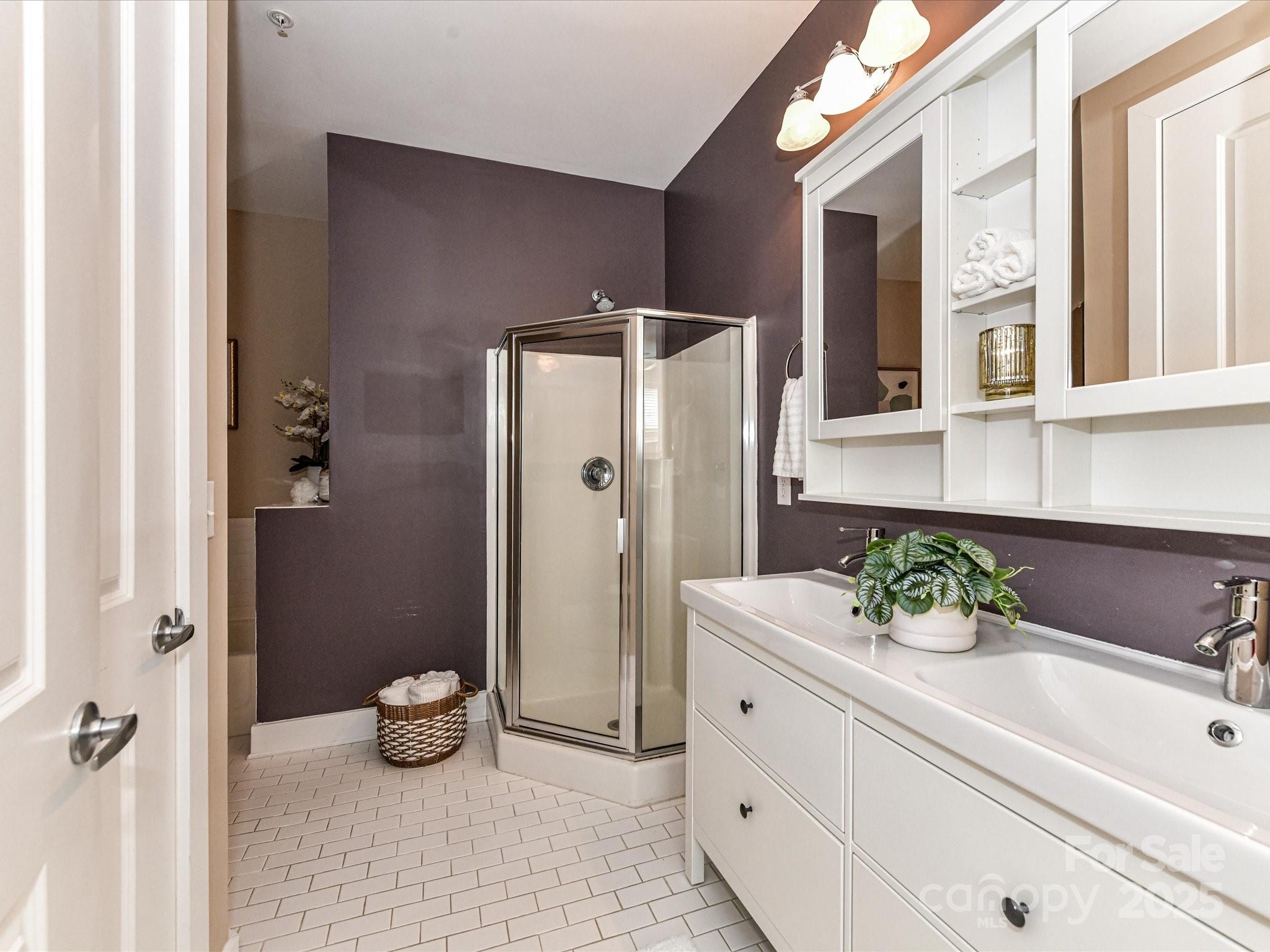 1101 W 1st Street Unit: 302