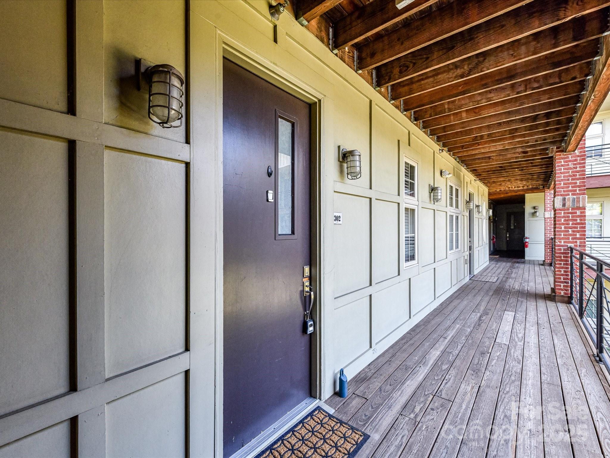 1101 W 1st Street Unit: 302