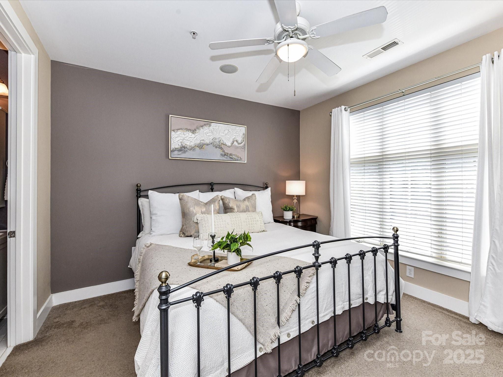 1101 W 1st Street Unit: 302