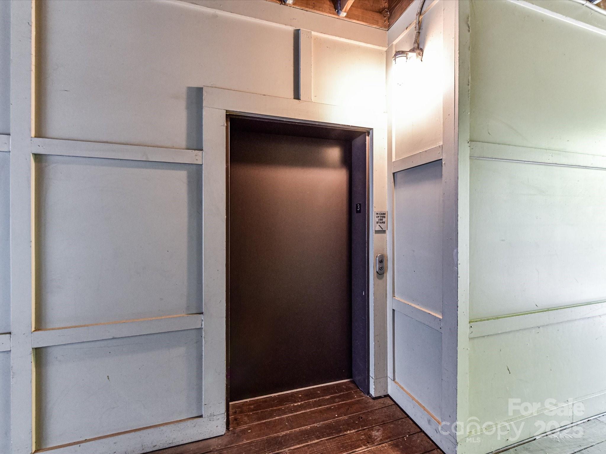 1101 W 1st Street Unit: 302