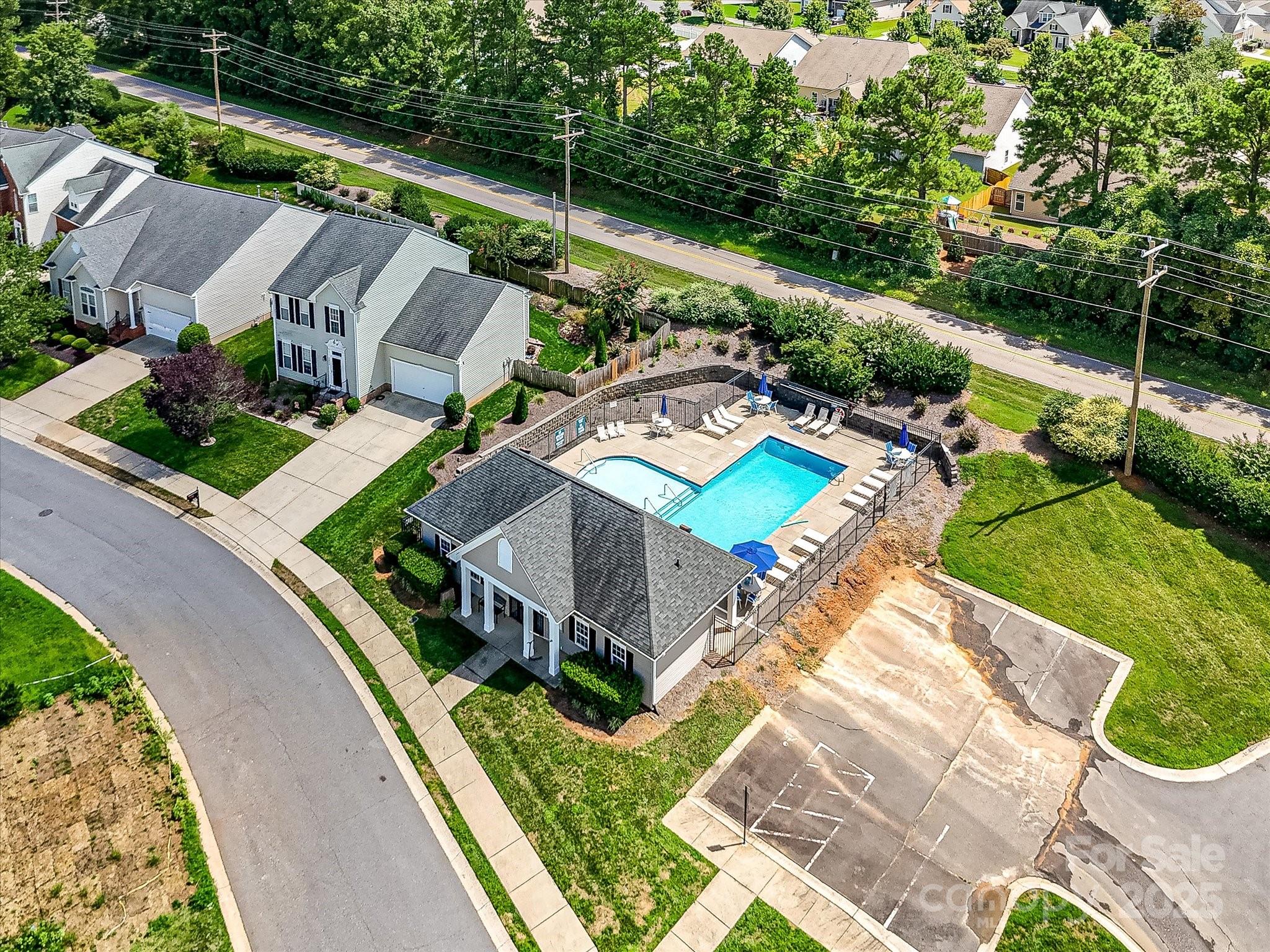 4237 Piccadilly Lane