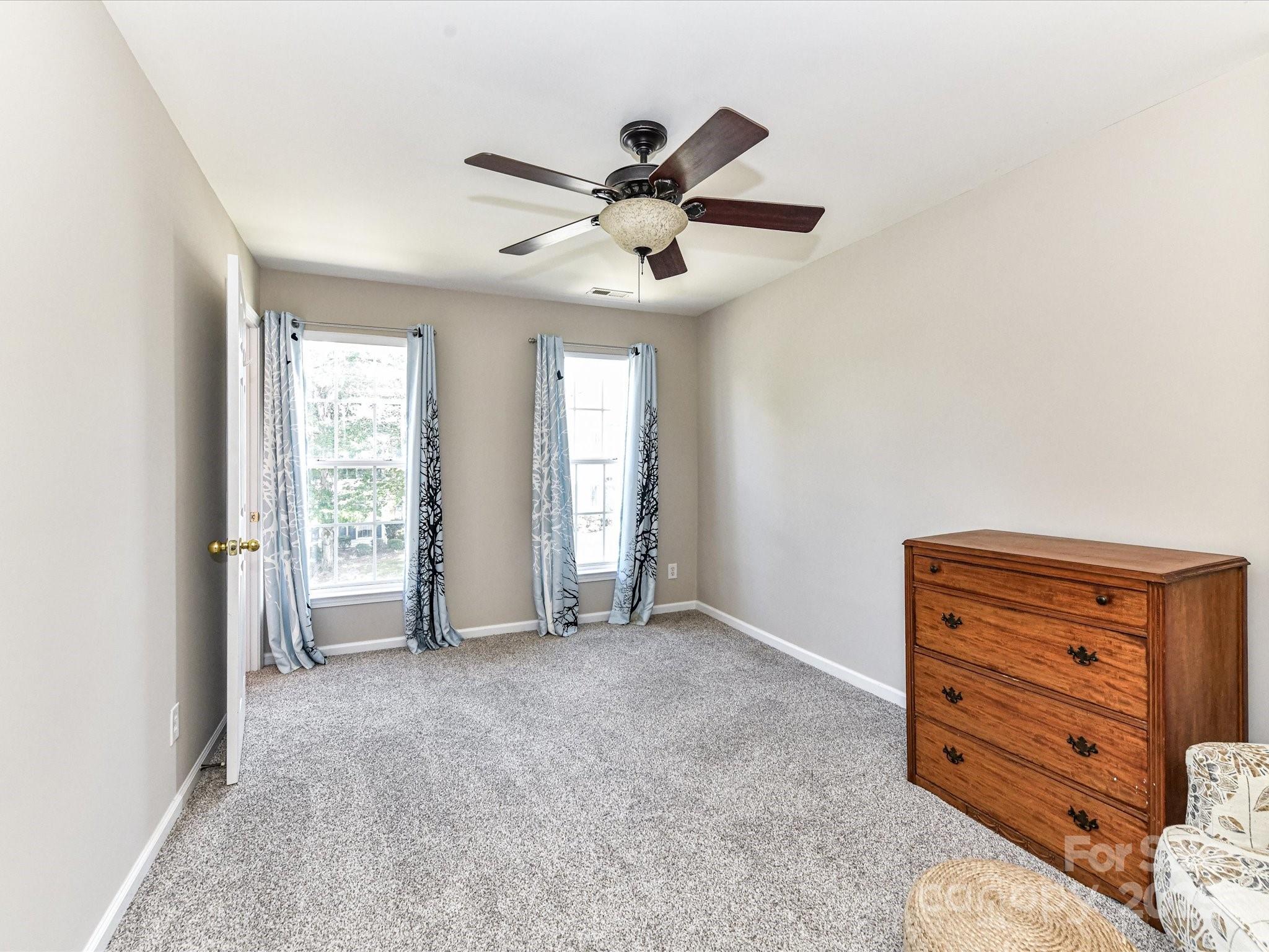 4237 Piccadilly Lane