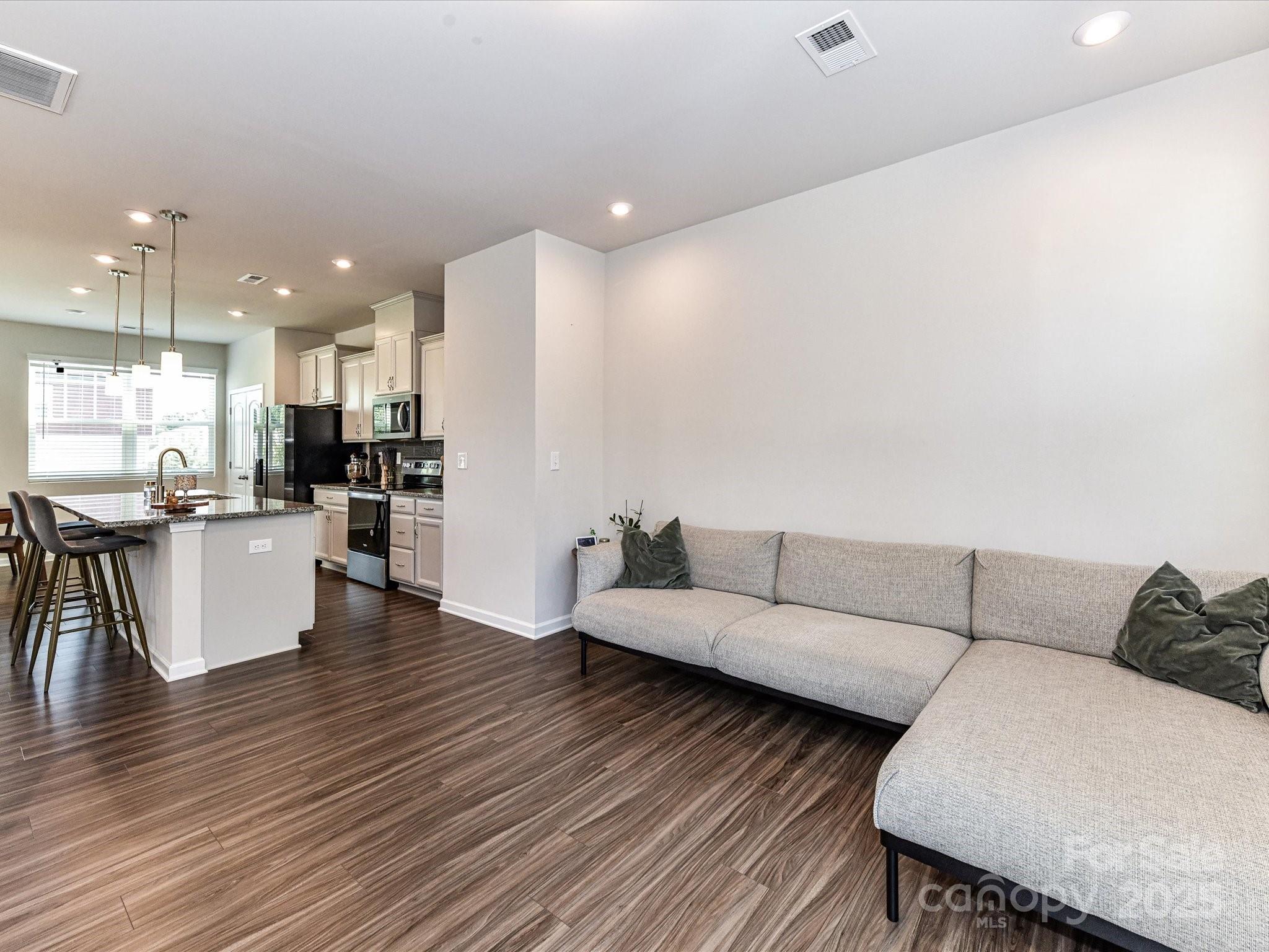2313 Lazette Drive