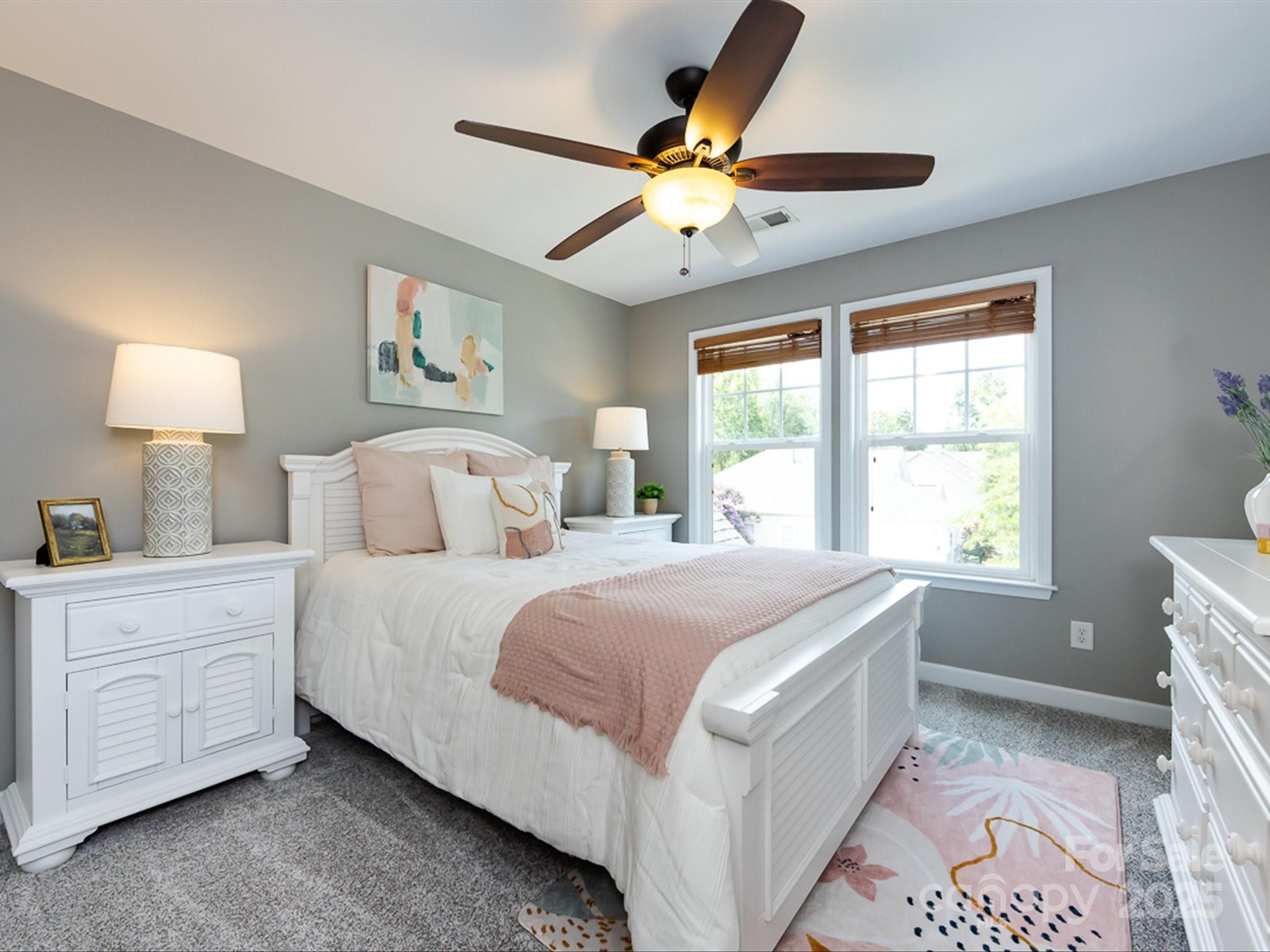 1123 Donelea Lane NW