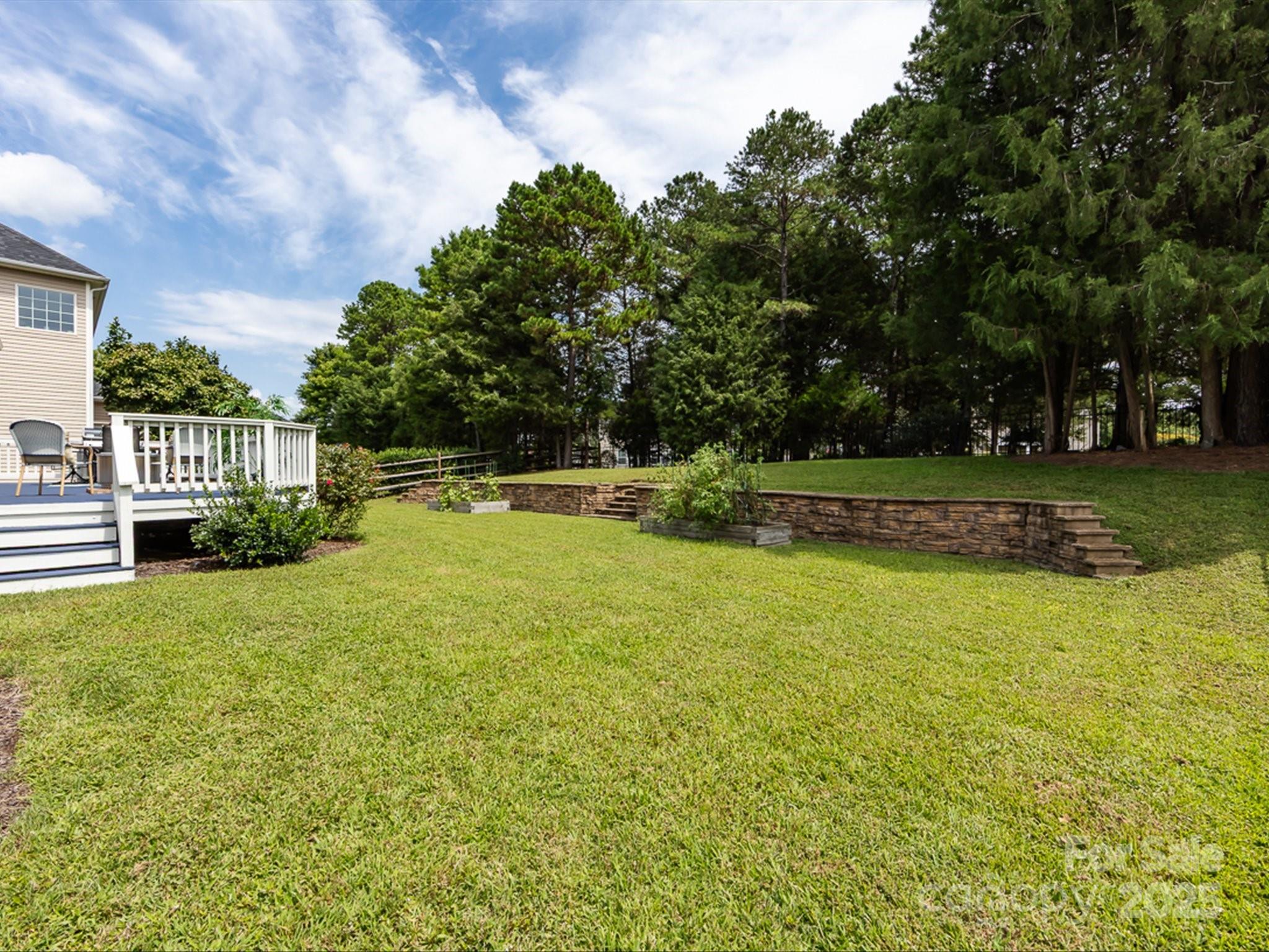 1123 Donelea Lane NW