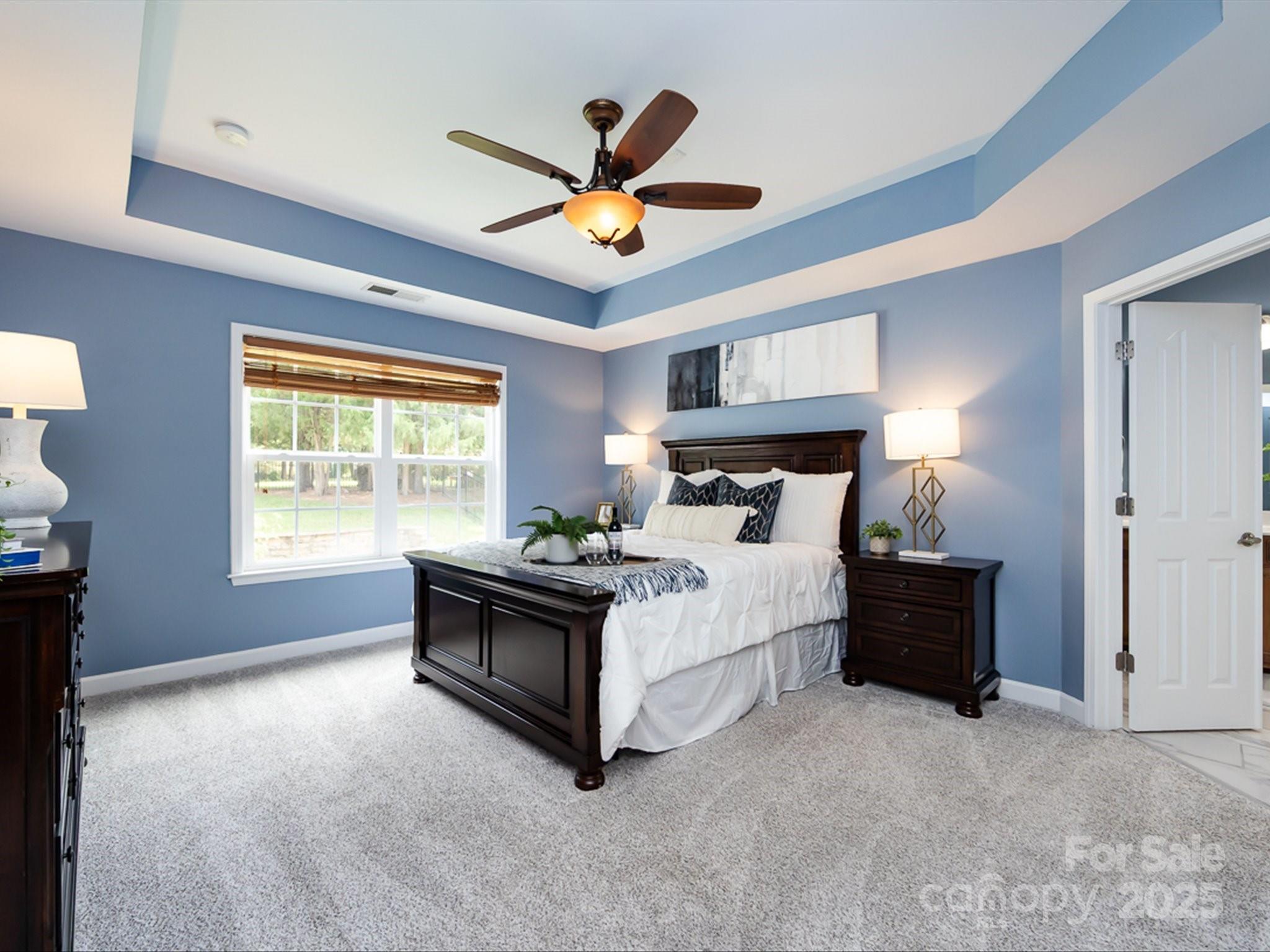 1123 Donelea Lane NW