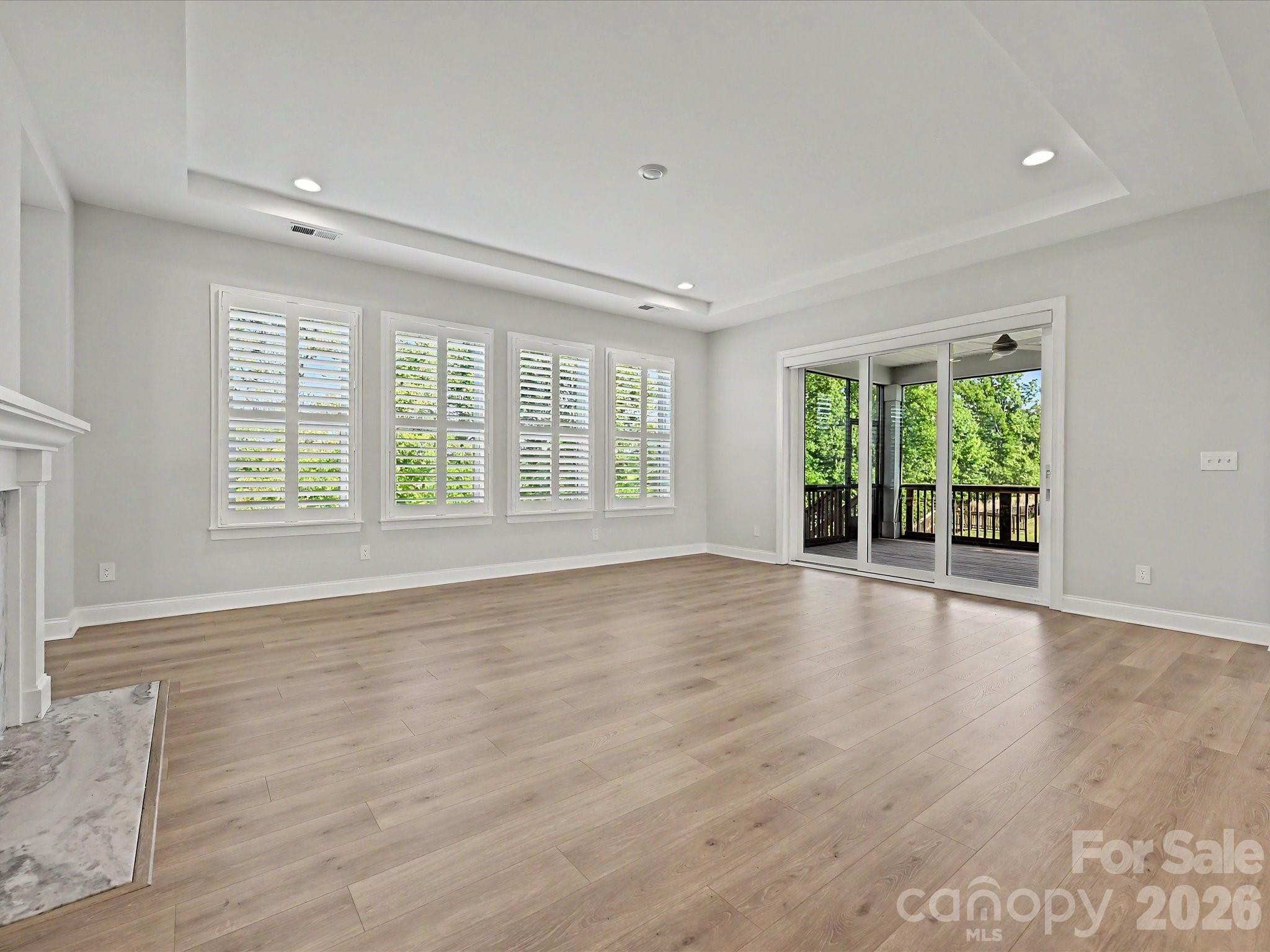 315 W Waterlynn Road
