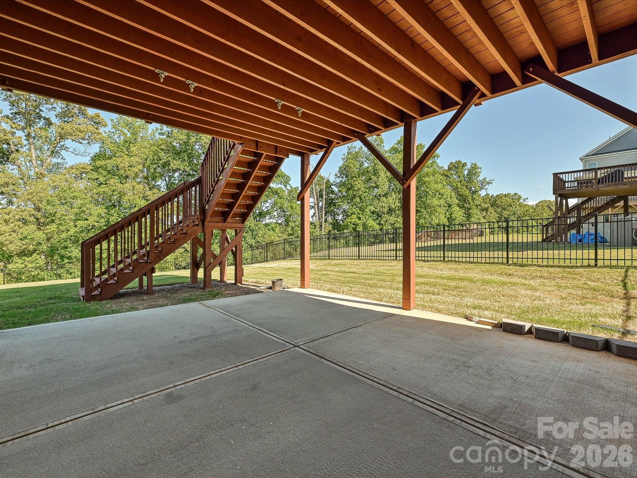 315 W Waterlynn Road