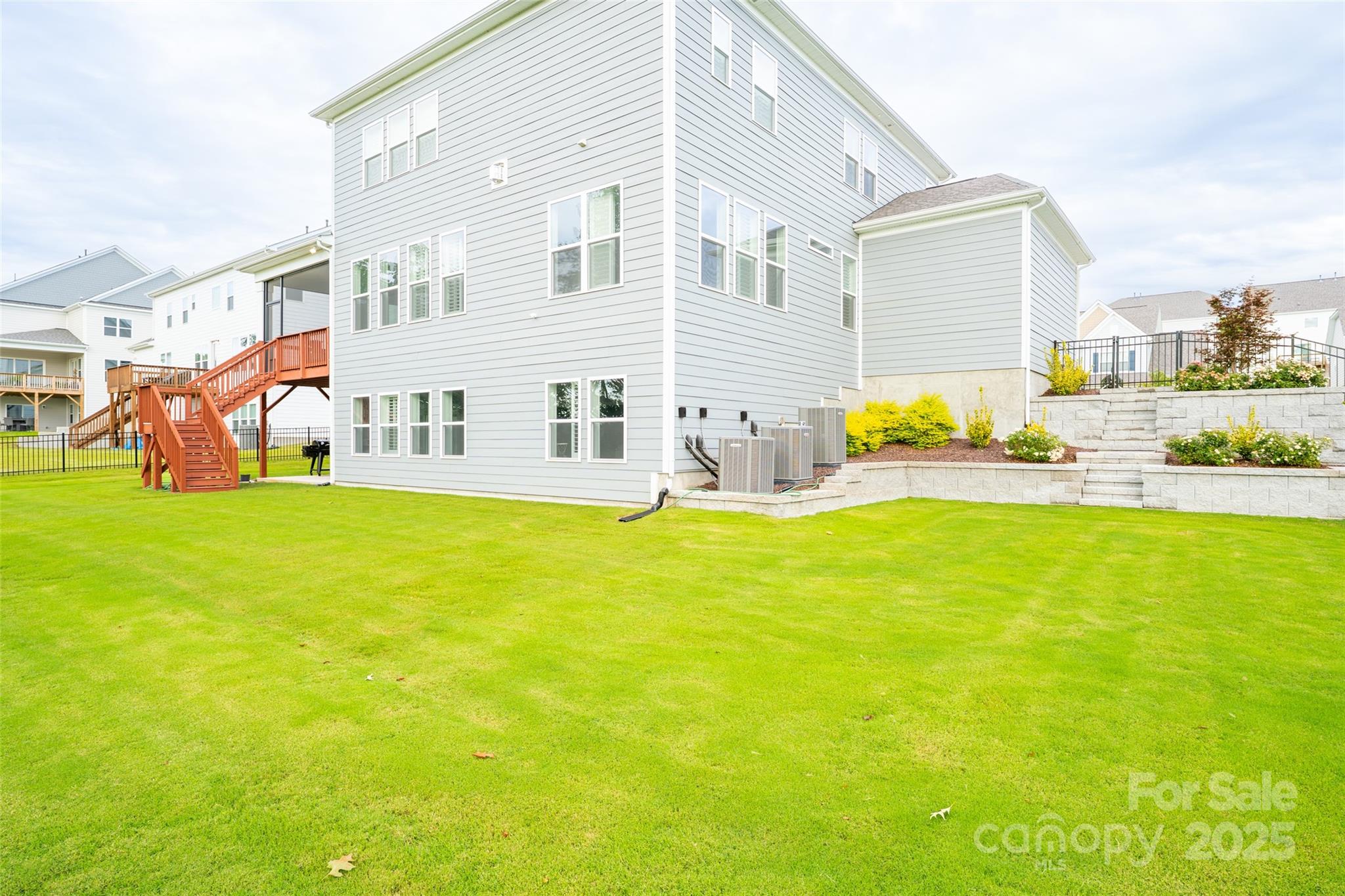 315 W Waterlynn Road