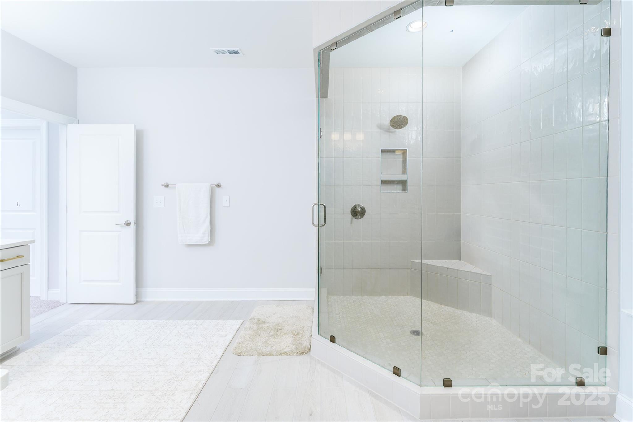 315 W Waterlynn Road