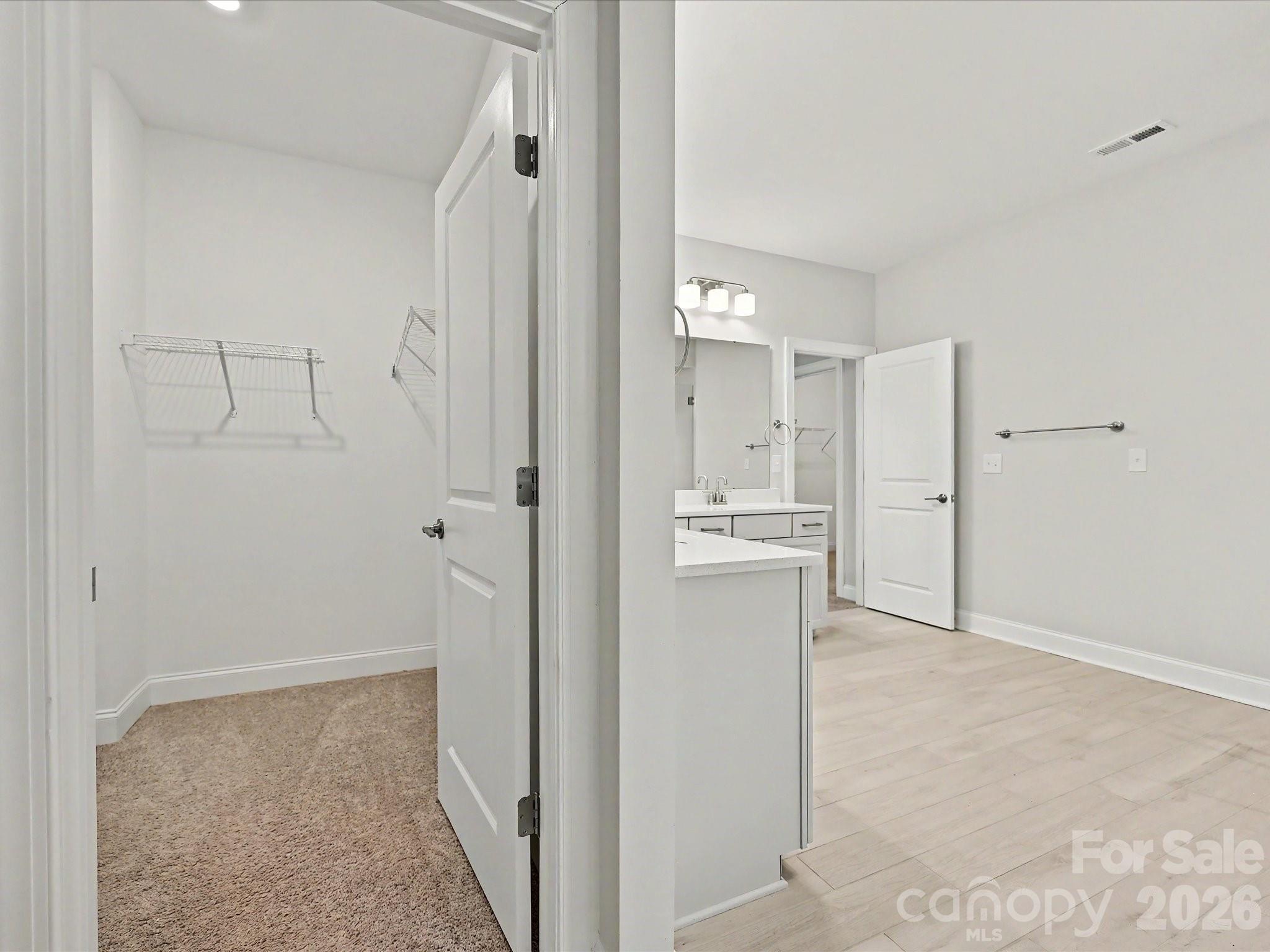 315 W Waterlynn Road