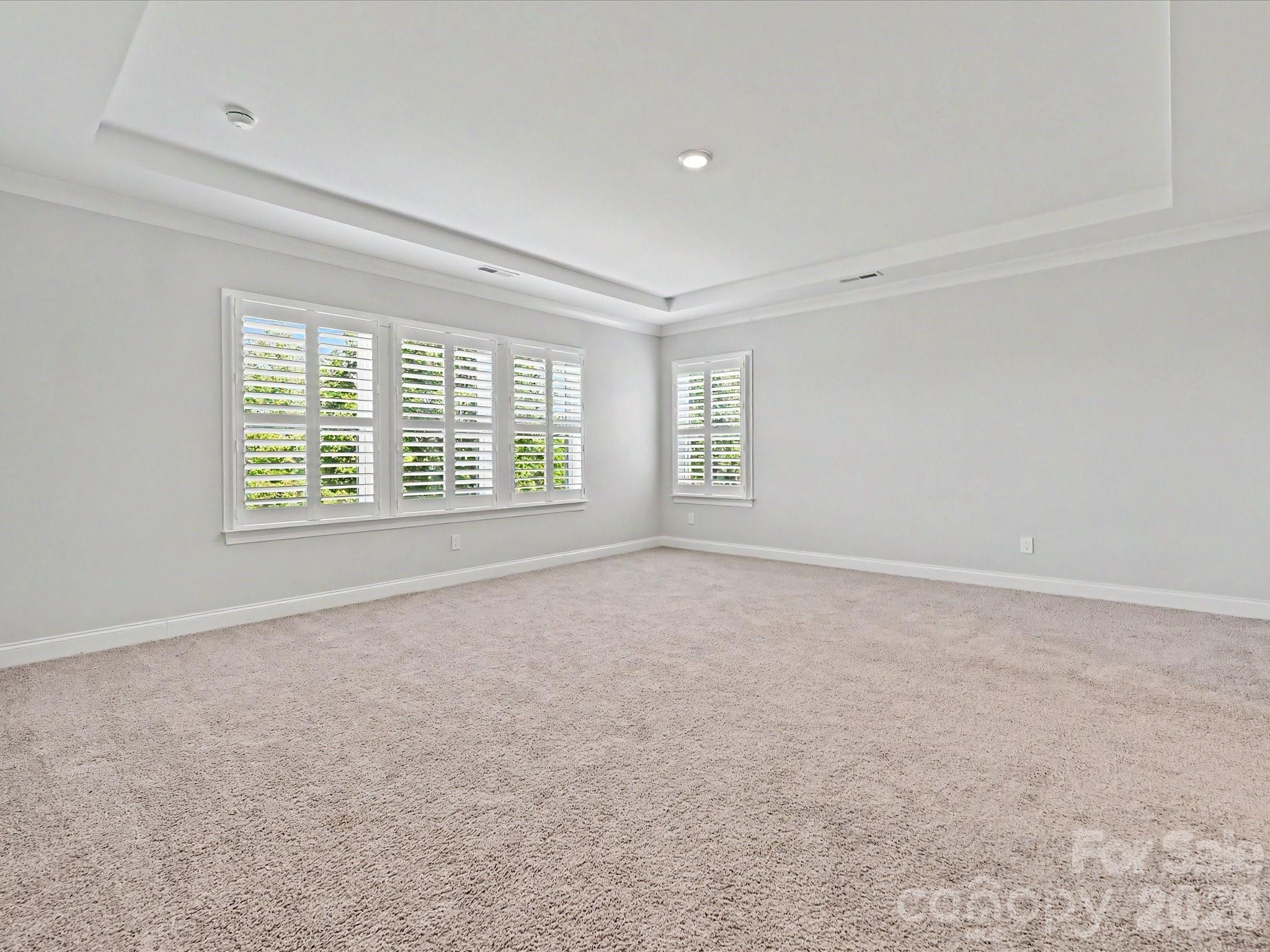 315 W Waterlynn Road