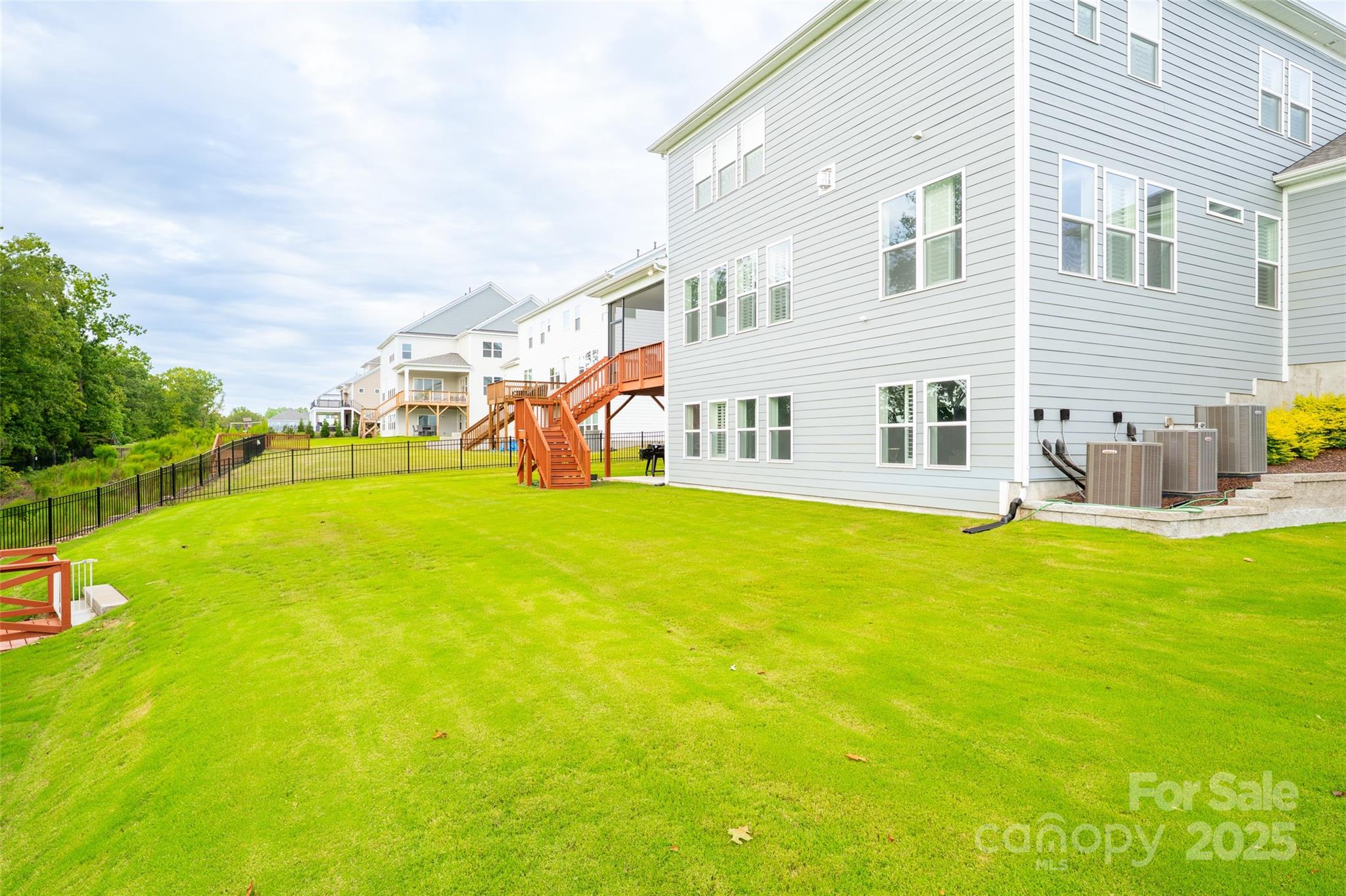 315 W Waterlynn Road