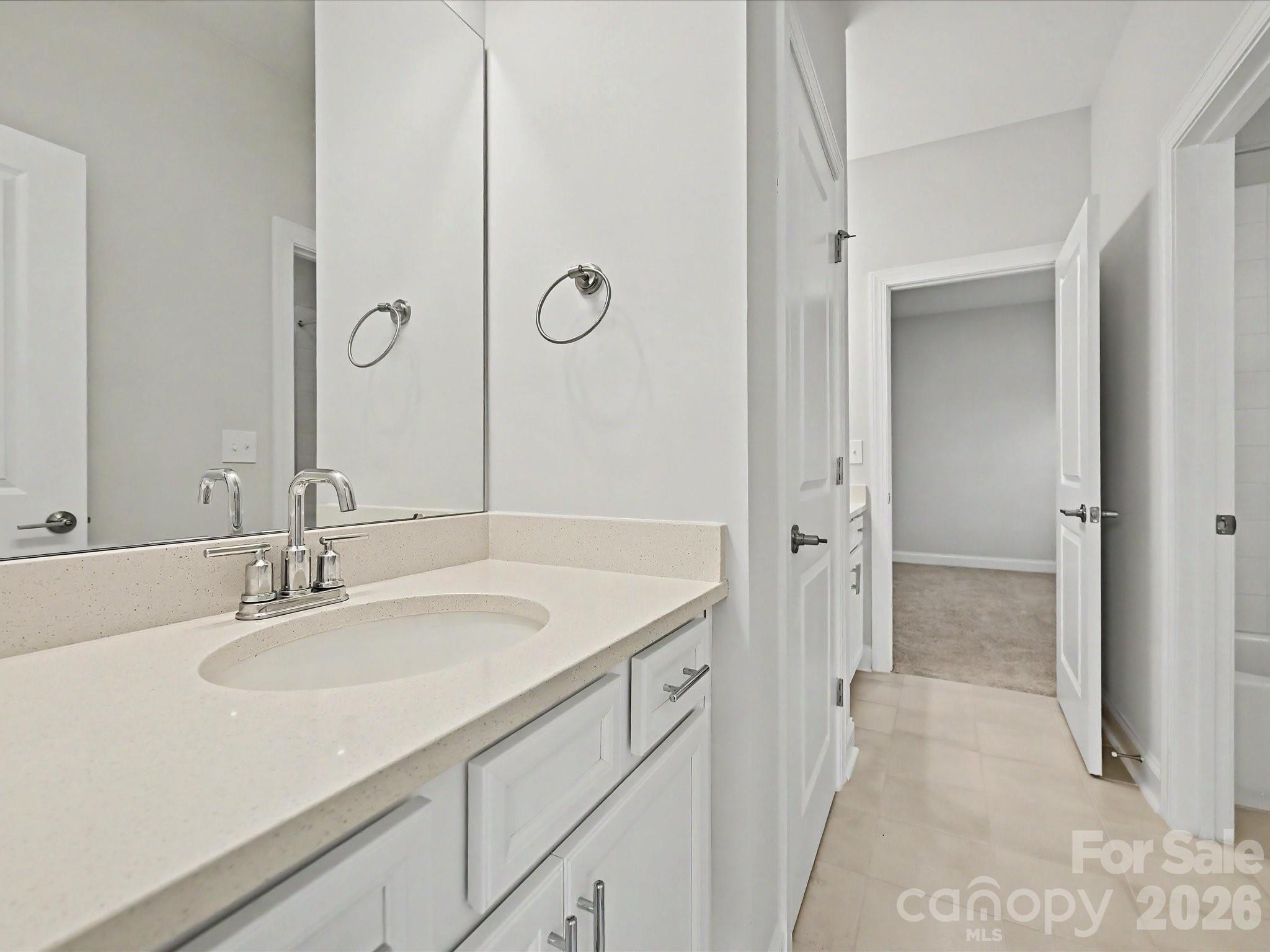 315 W Waterlynn Road