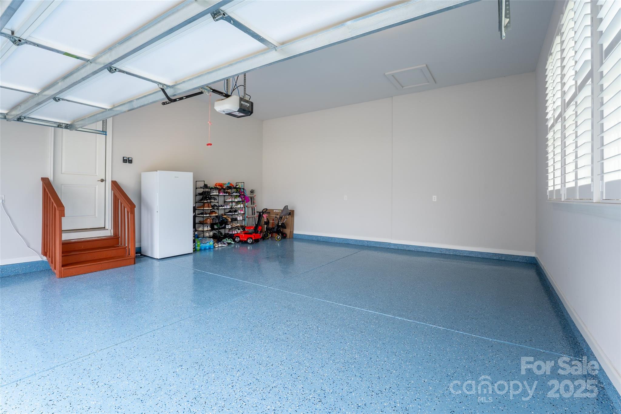 315 W Waterlynn Road