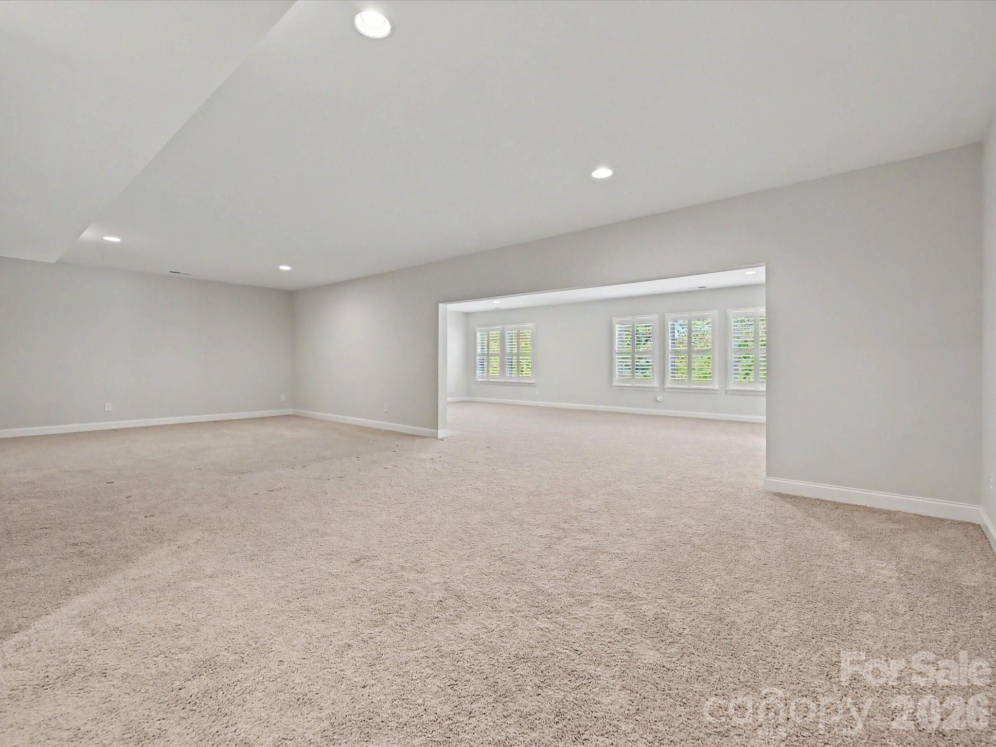 315 W Waterlynn Road