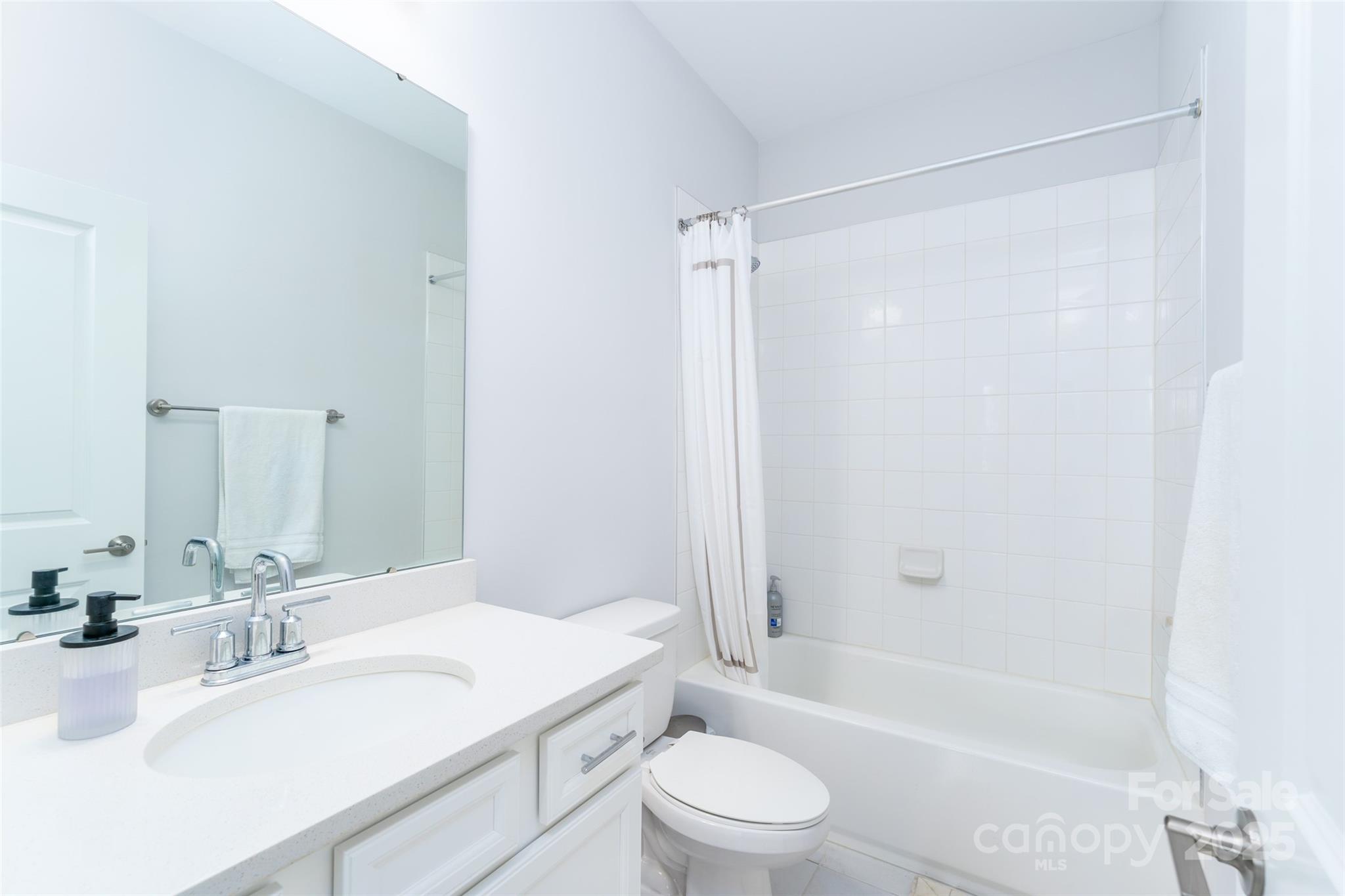 315 W Waterlynn Road