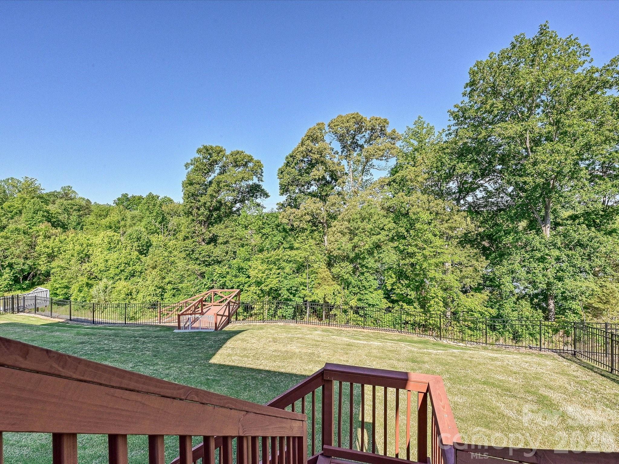 315 W Waterlynn Road