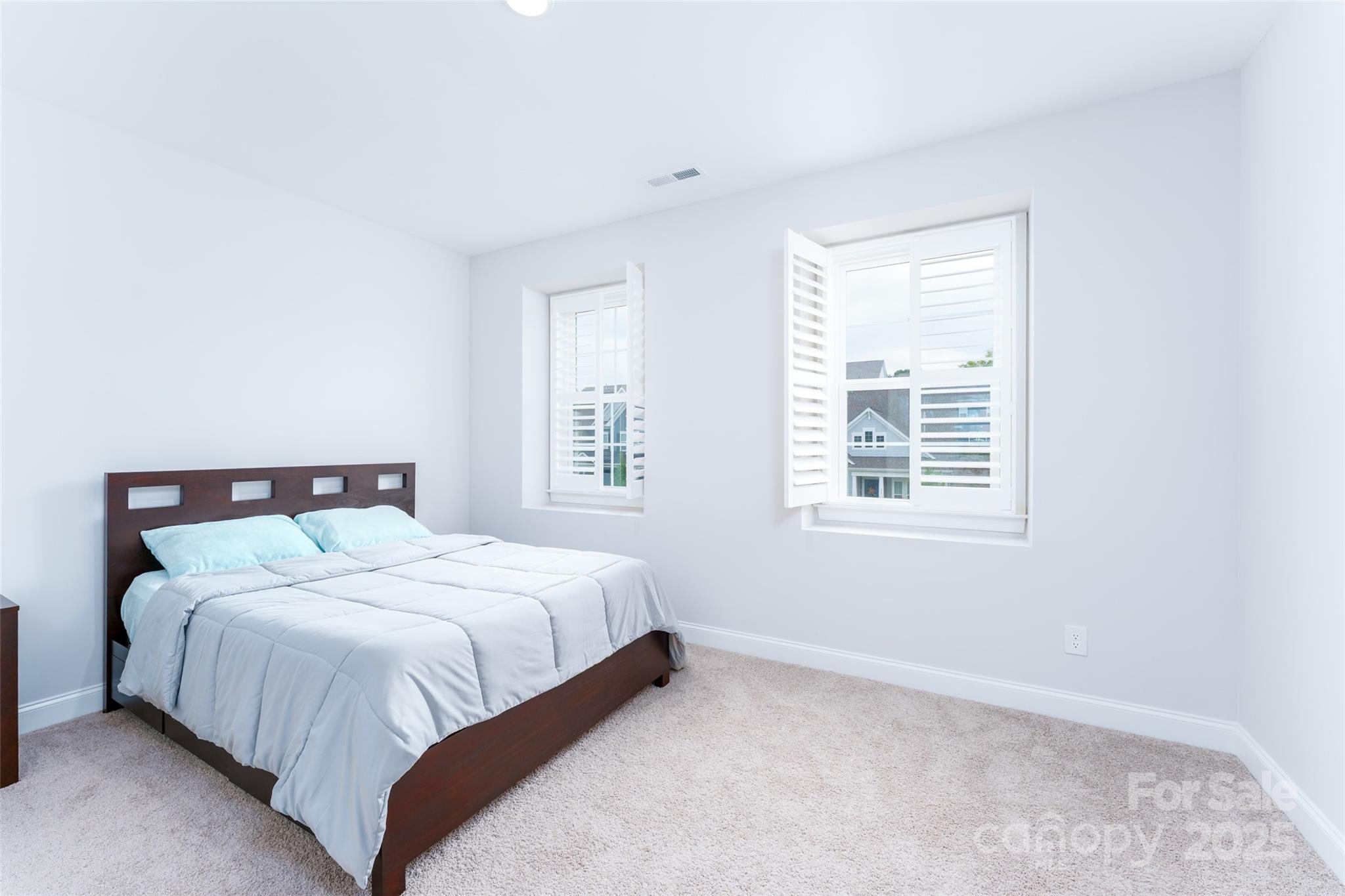 315 W Waterlynn Road