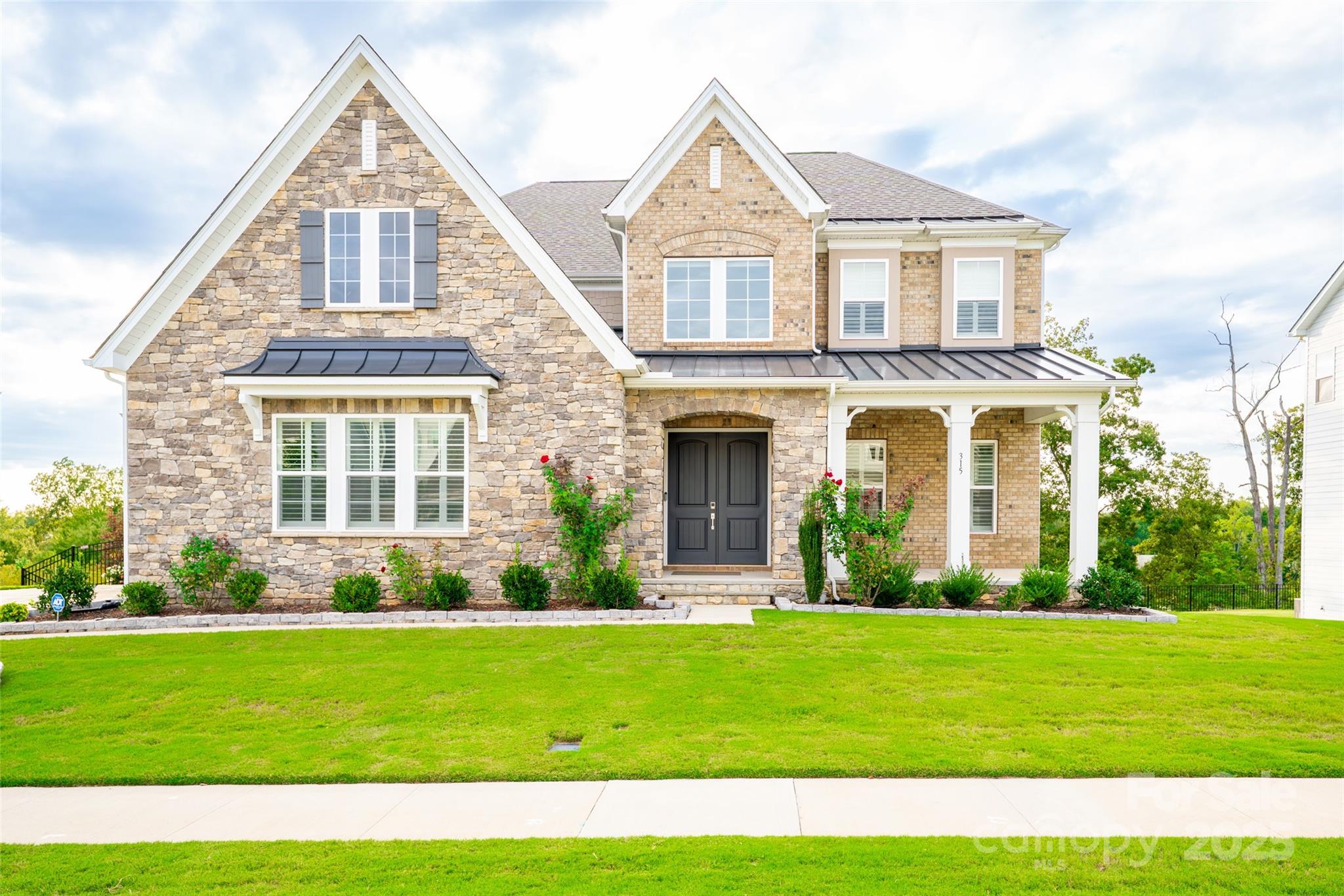 315 W Waterlynn Road