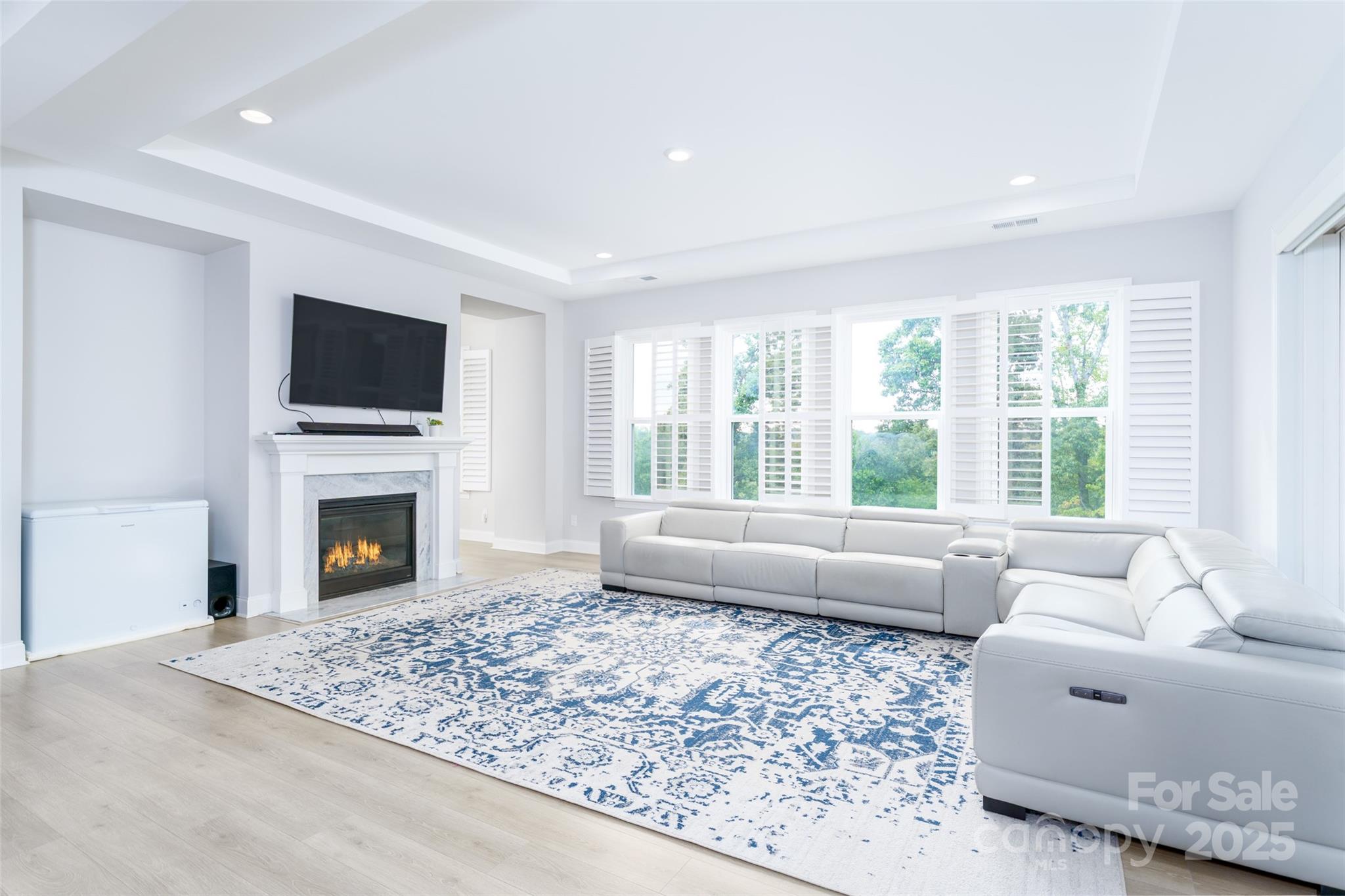 315 W Waterlynn Road