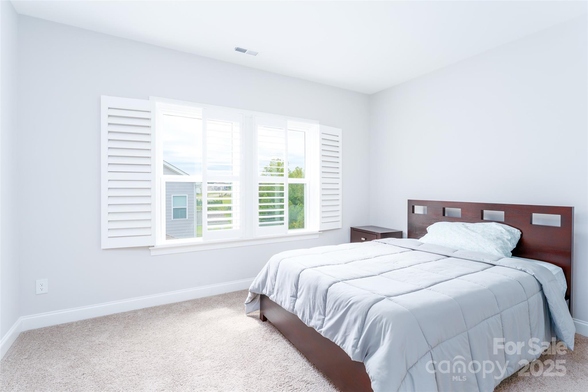 315 W Waterlynn Road
