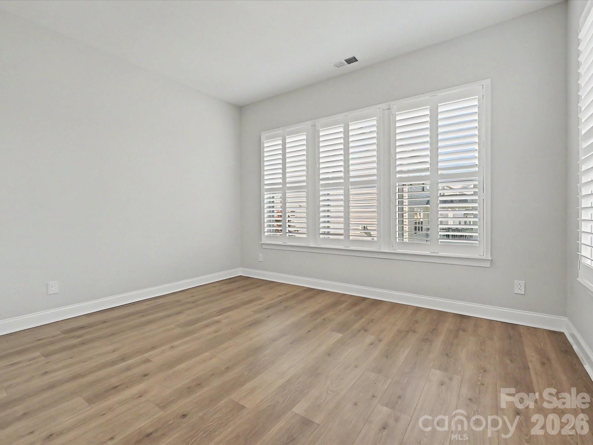 315 W Waterlynn Road