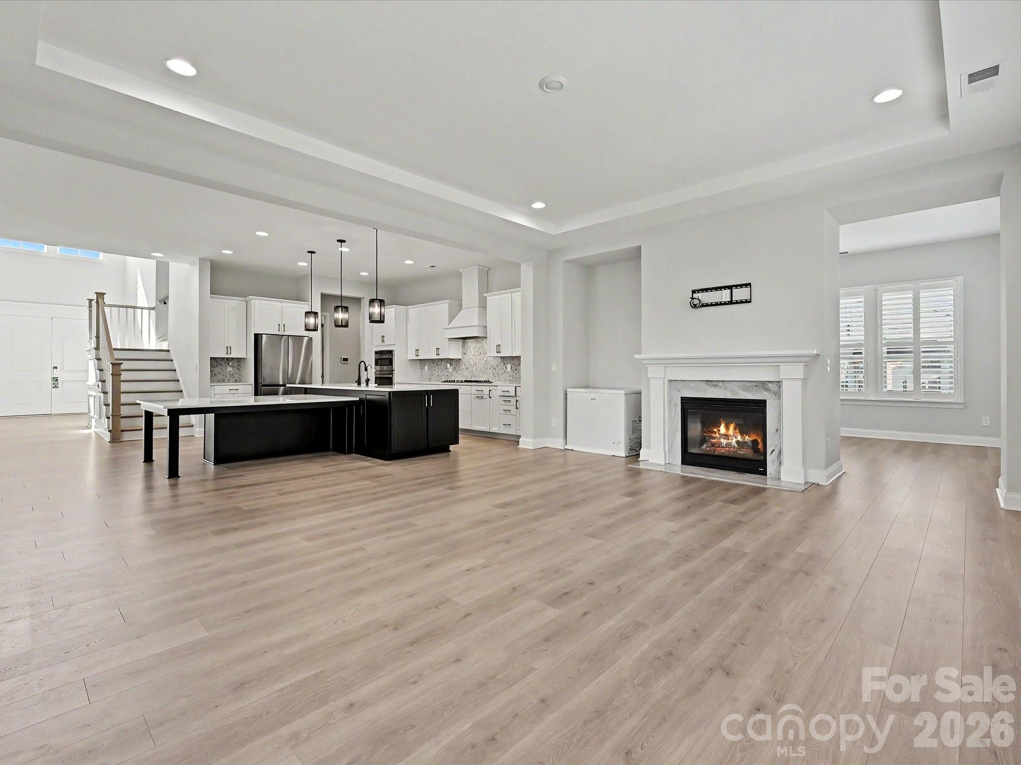 315 W Waterlynn Road