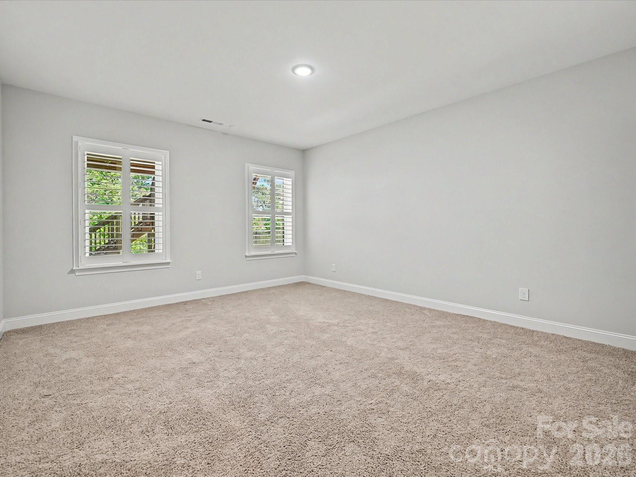 315 W Waterlynn Road