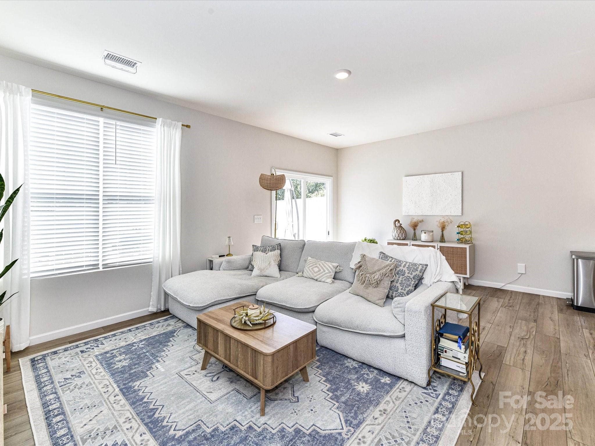 44 Woodsdale Place SE