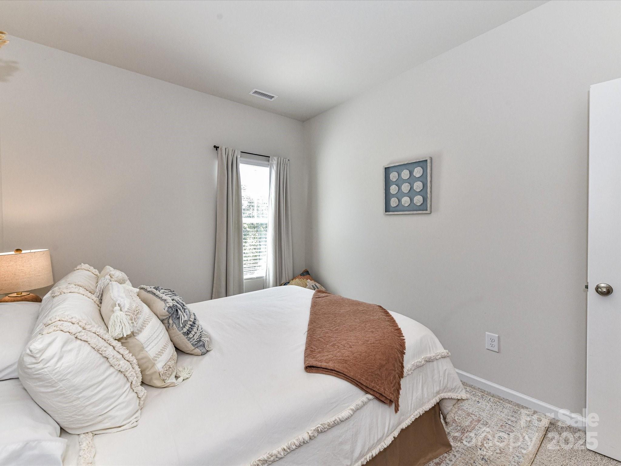 44 Woodsdale Place SE