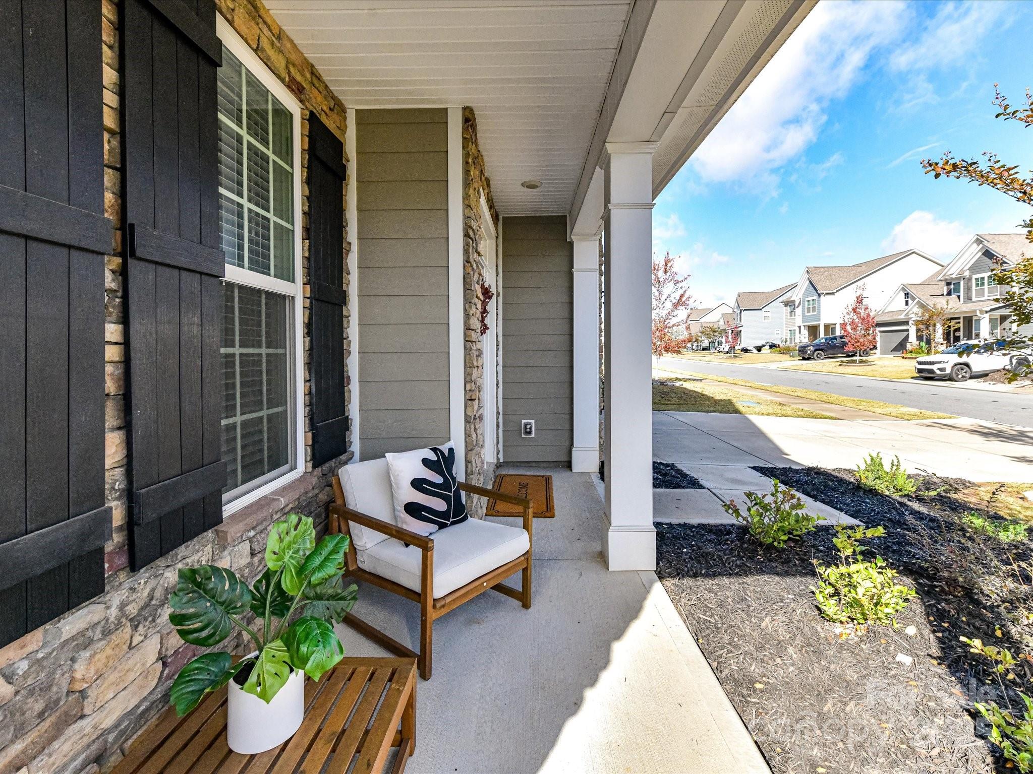 1072 Thoroughbred Drive