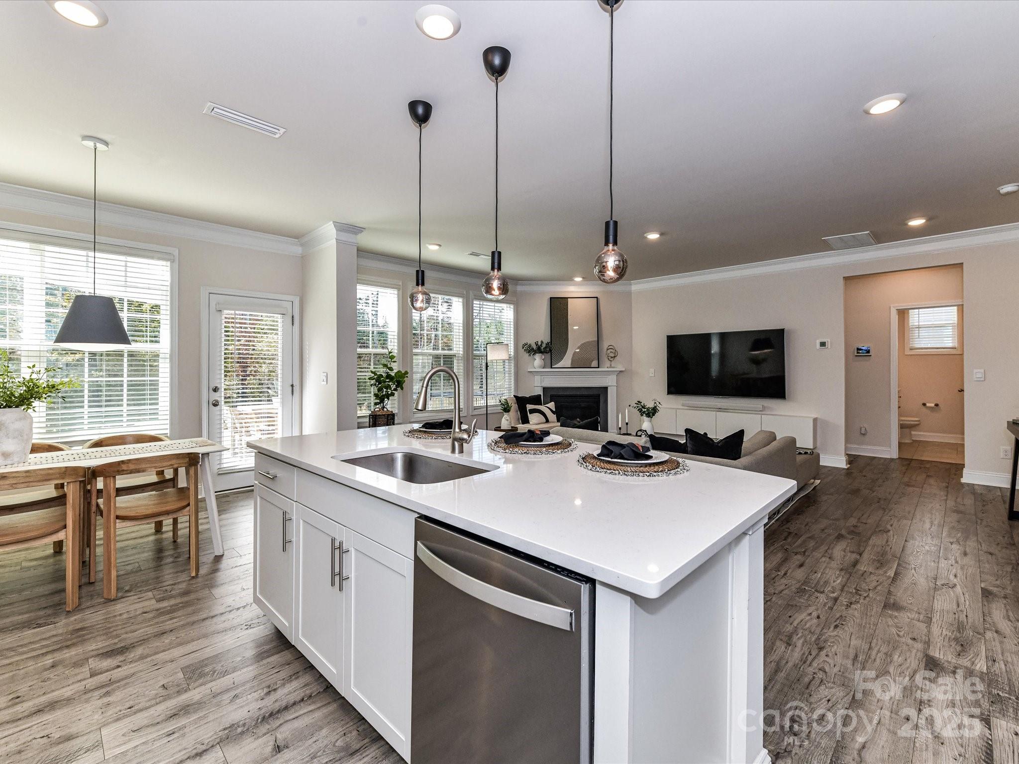 1072 Thoroughbred Drive