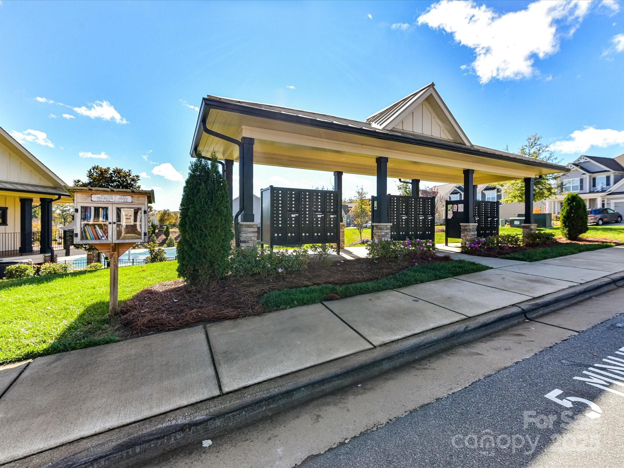 1072 Thoroughbred Drive