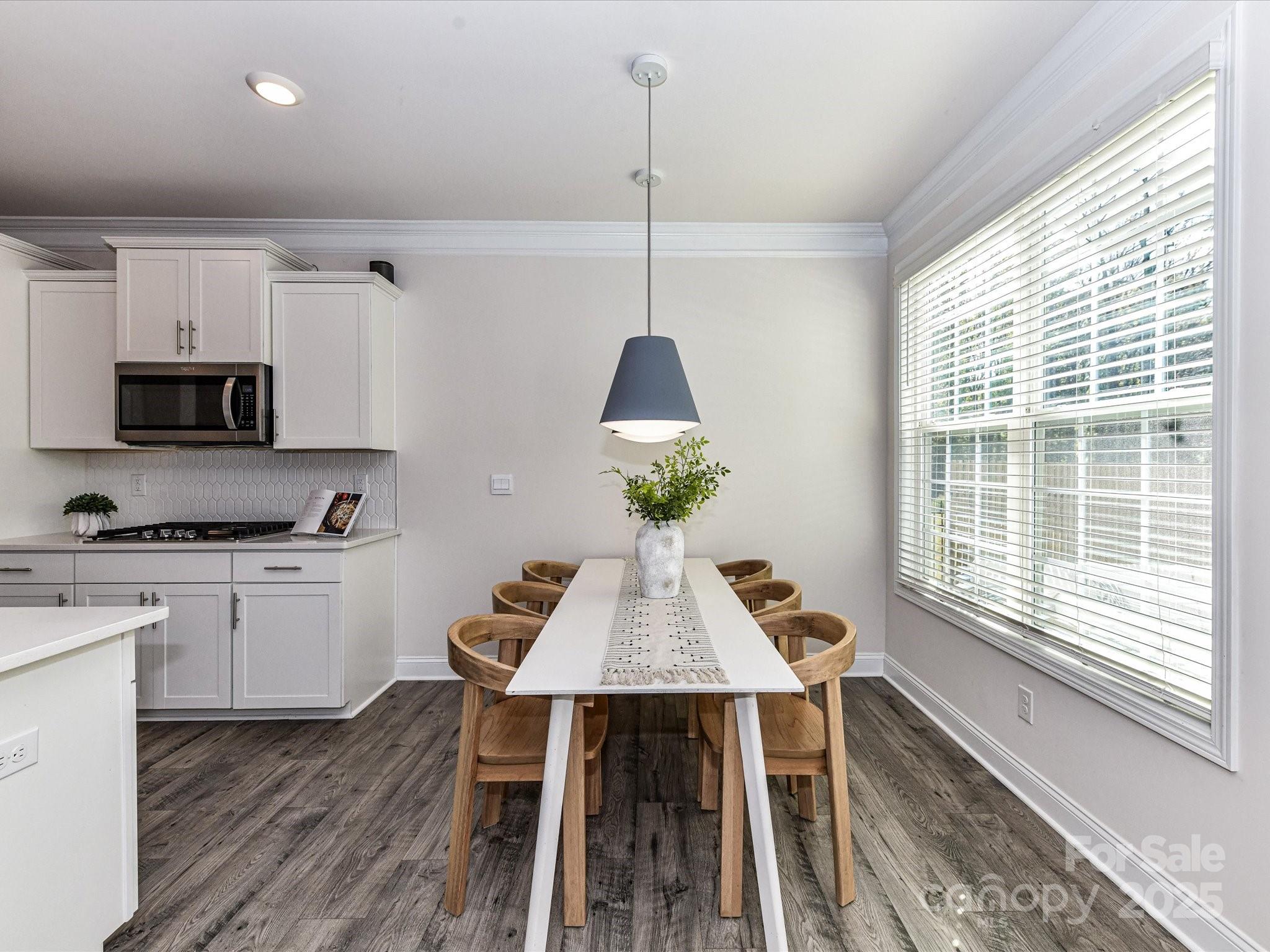 1072 Thoroughbred Drive