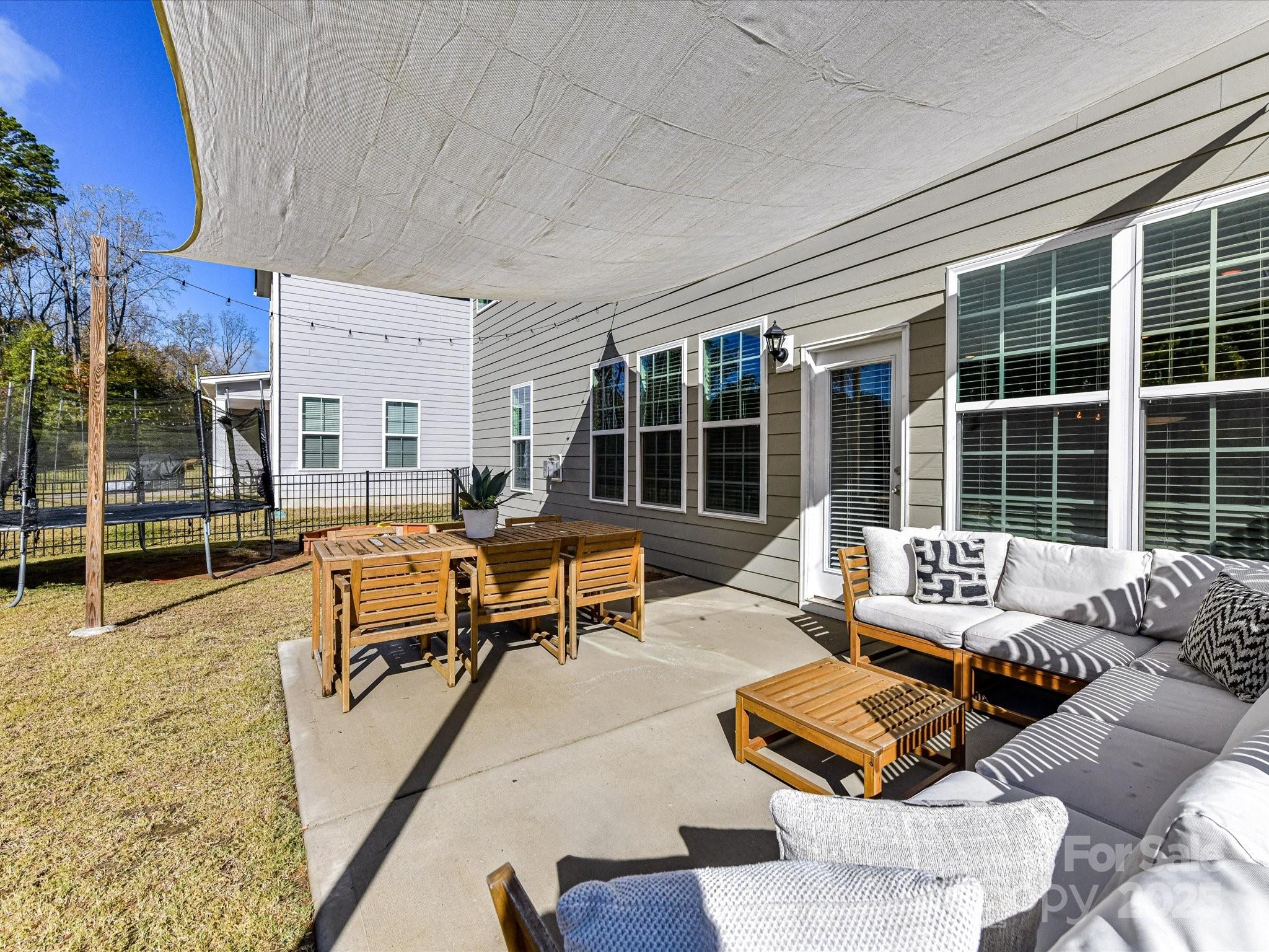 1072 Thoroughbred Drive