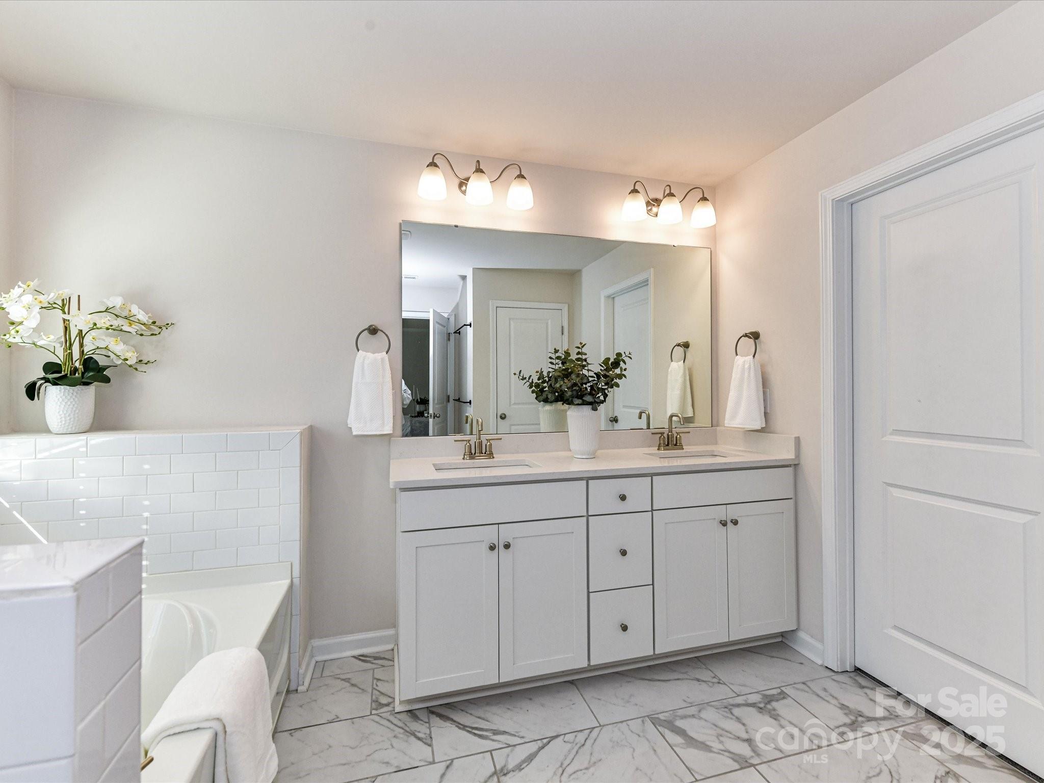 1072 Thoroughbred Drive