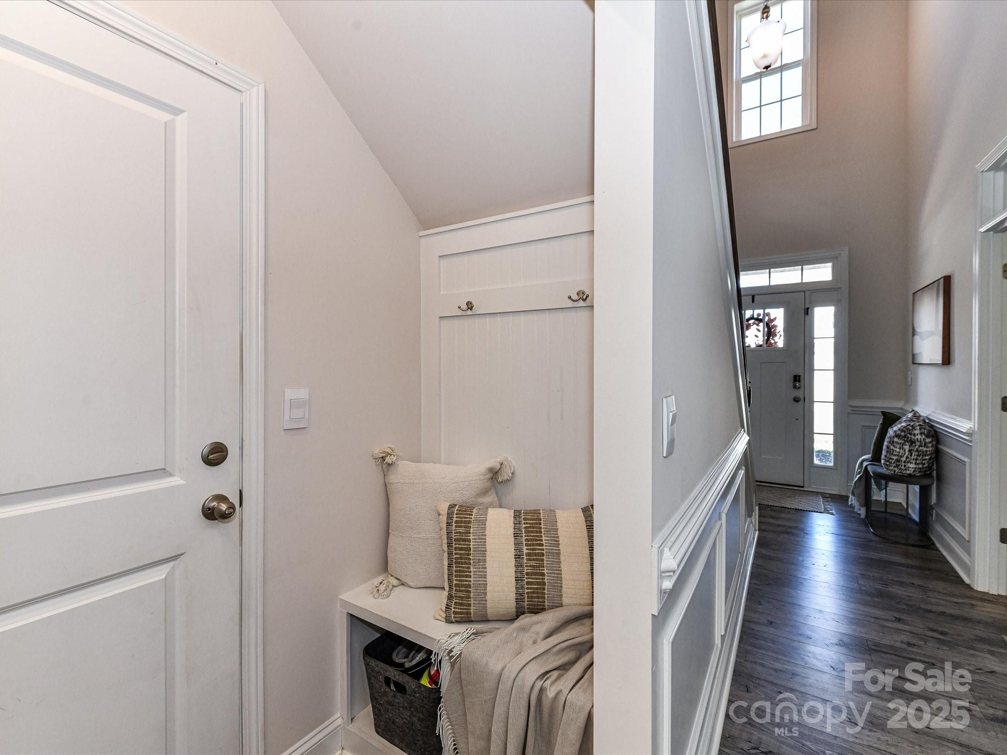 1072 Thoroughbred Drive