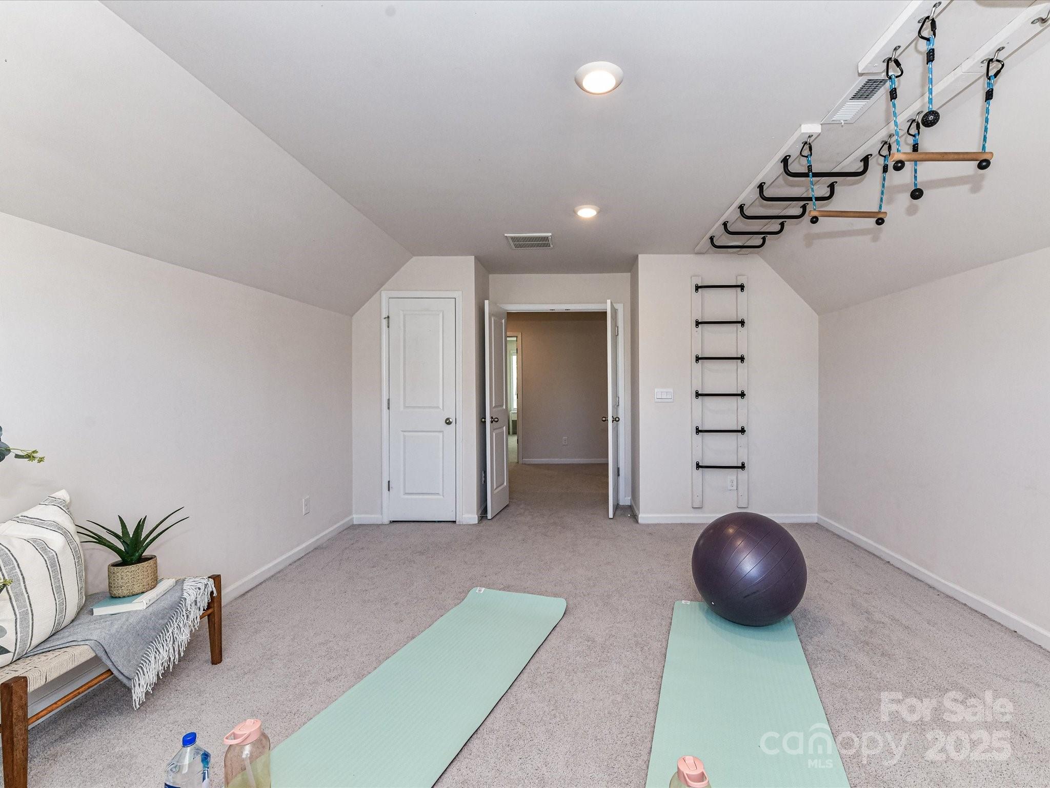 1072 Thoroughbred Drive