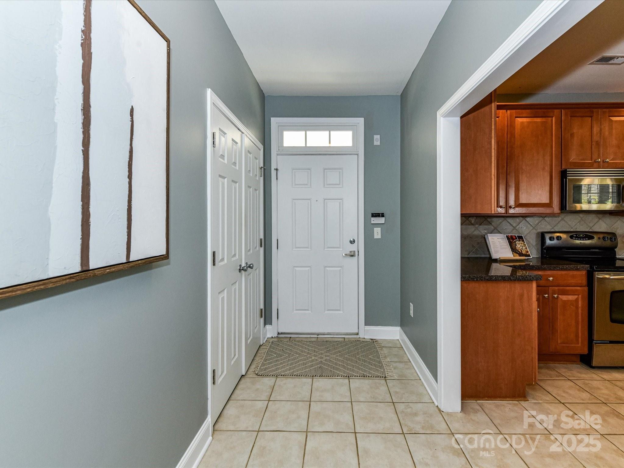 9065 Rosalyn Glen Road