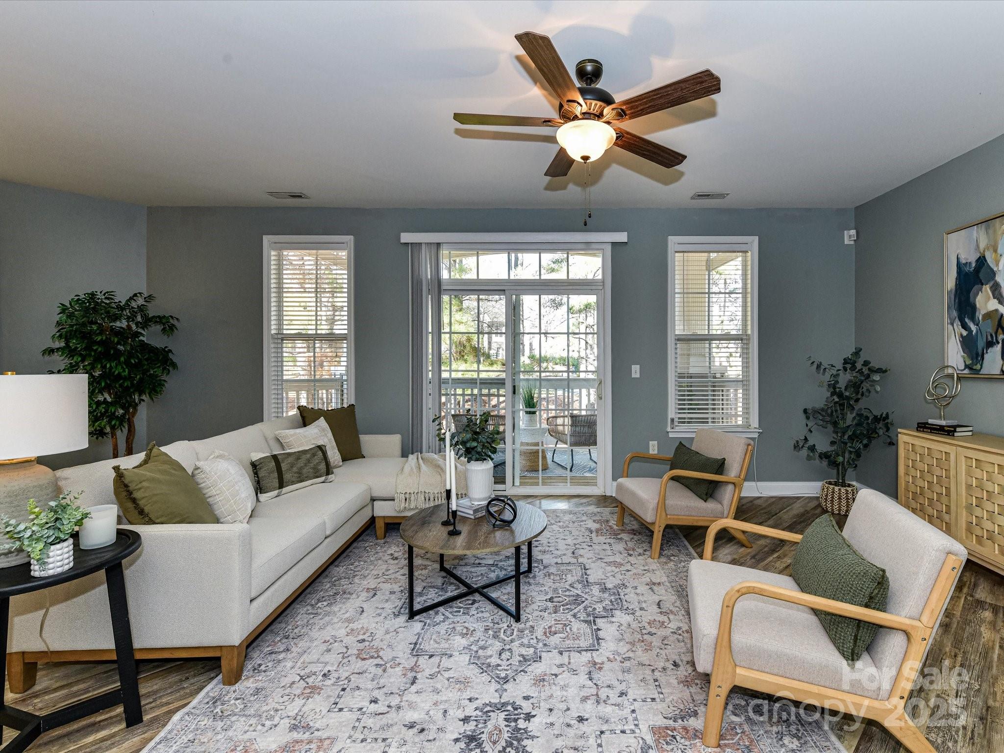 9065 Rosalyn Glen Road