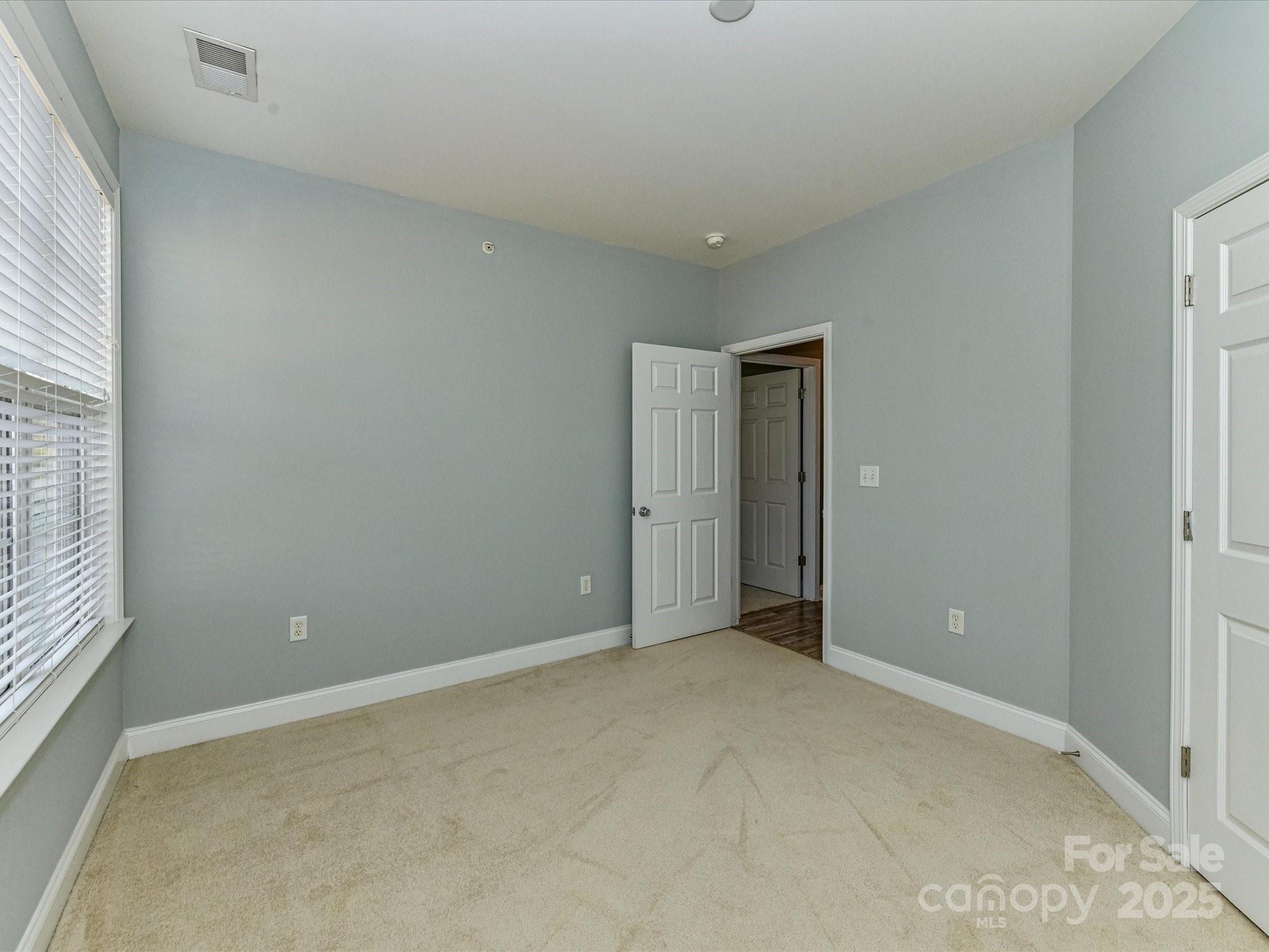 9065 Rosalyn Glen Road