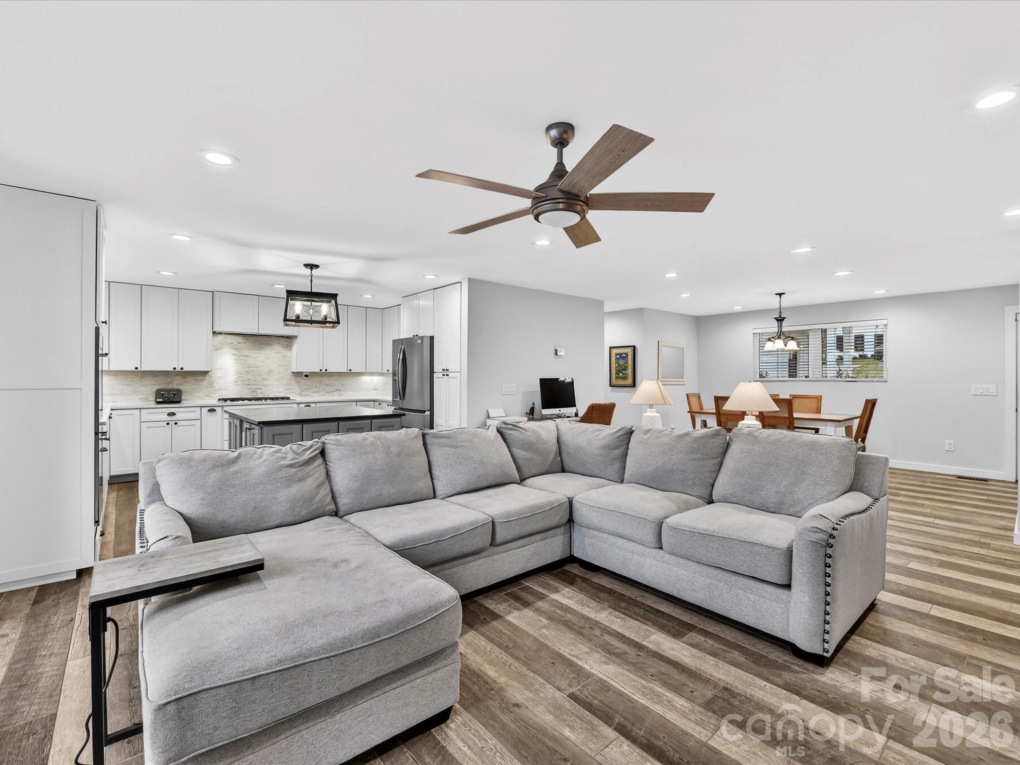 21200 Rio Oro Drive