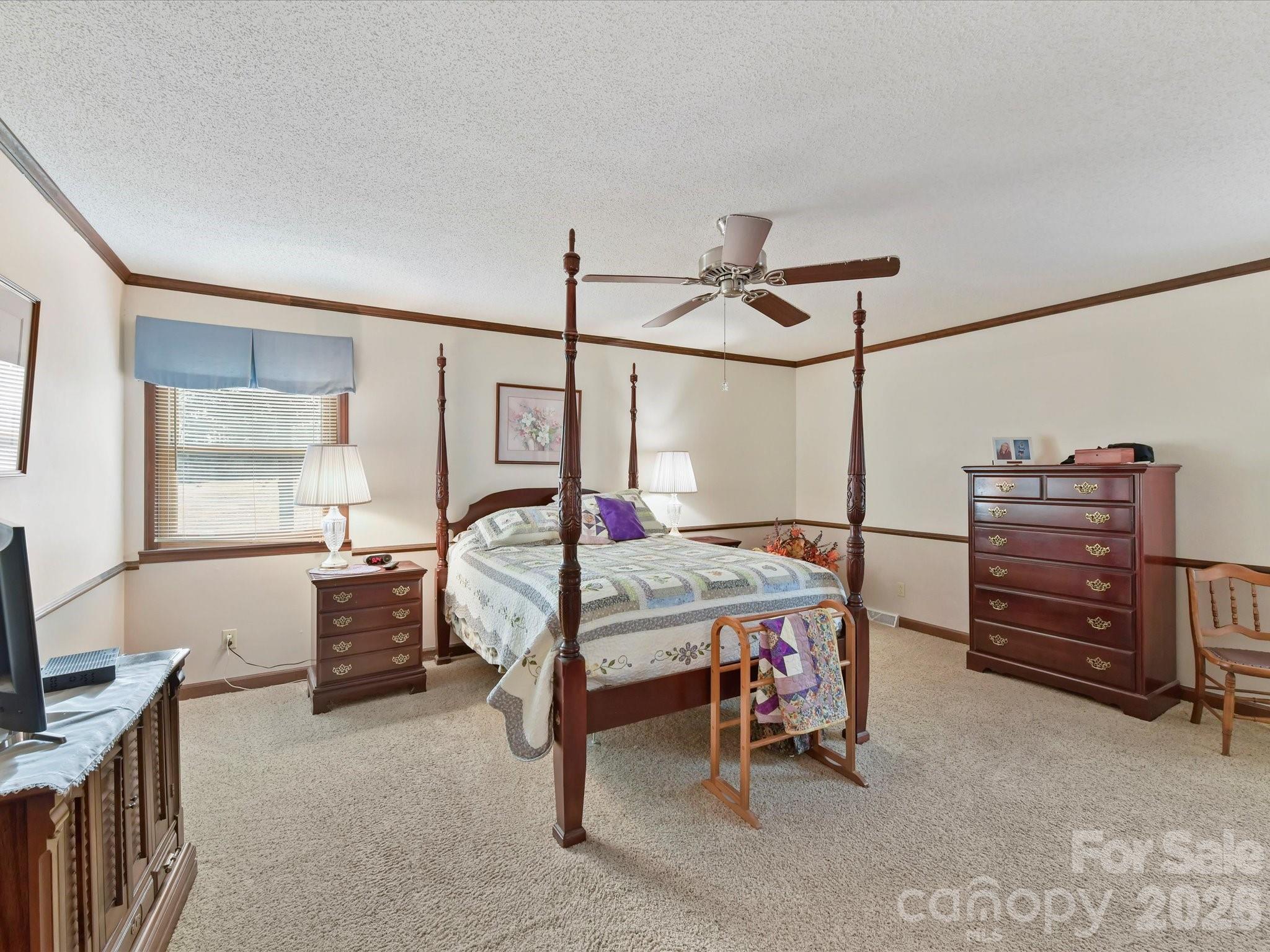 10803 Chestnut Hill Drive