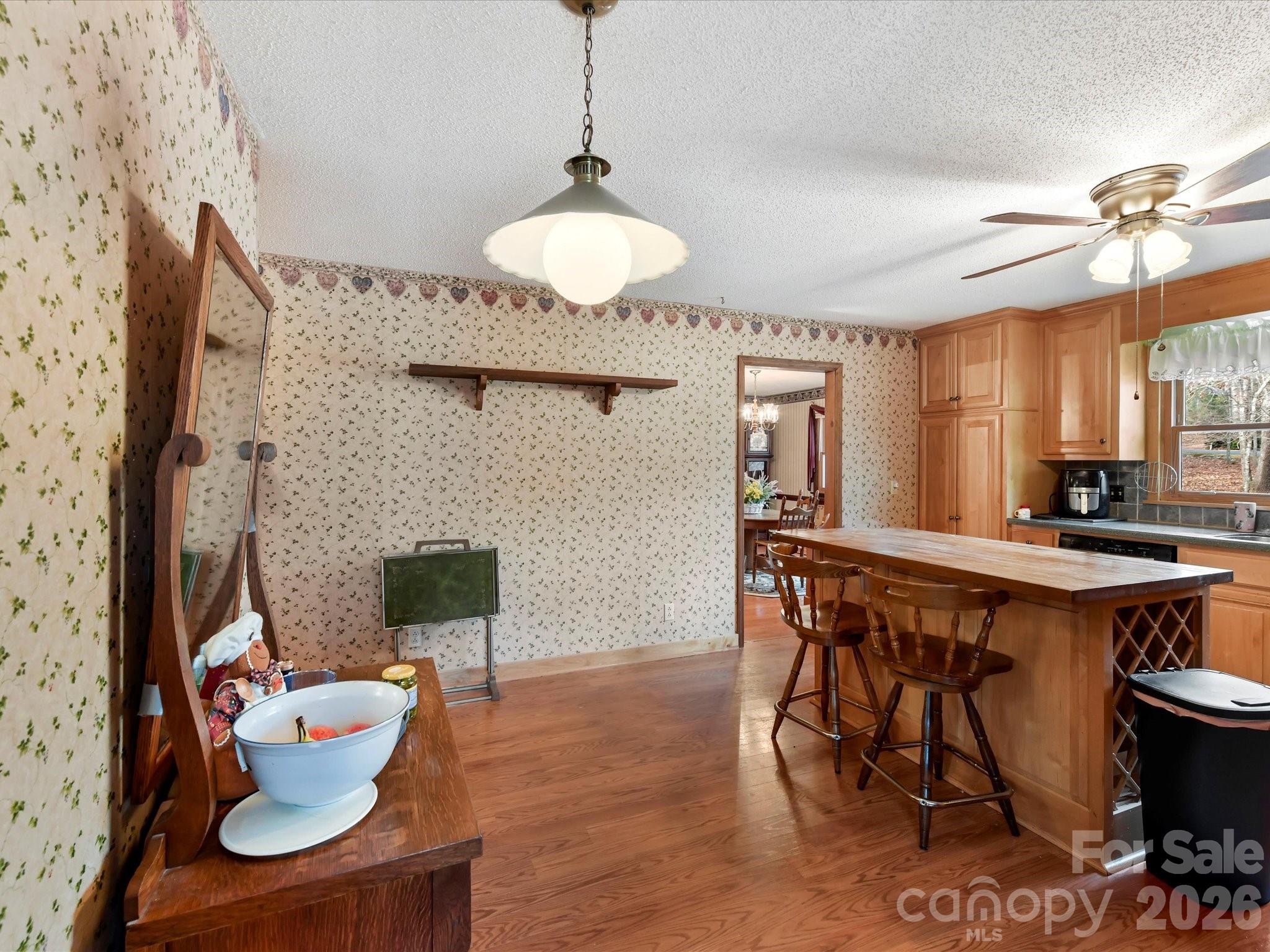 10803 Chestnut Hill Drive