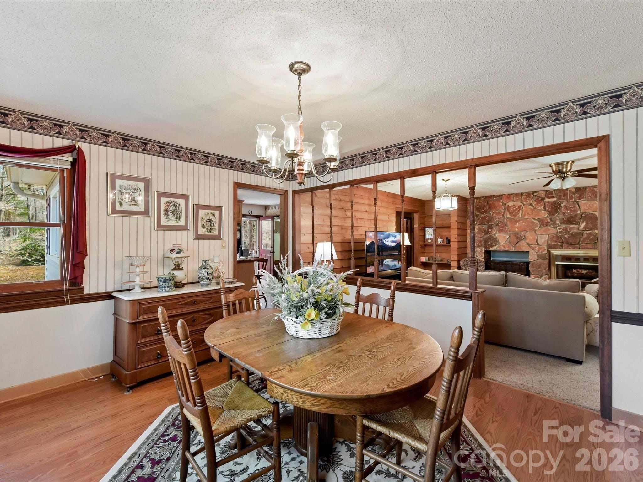 10803 Chestnut Hill Drive