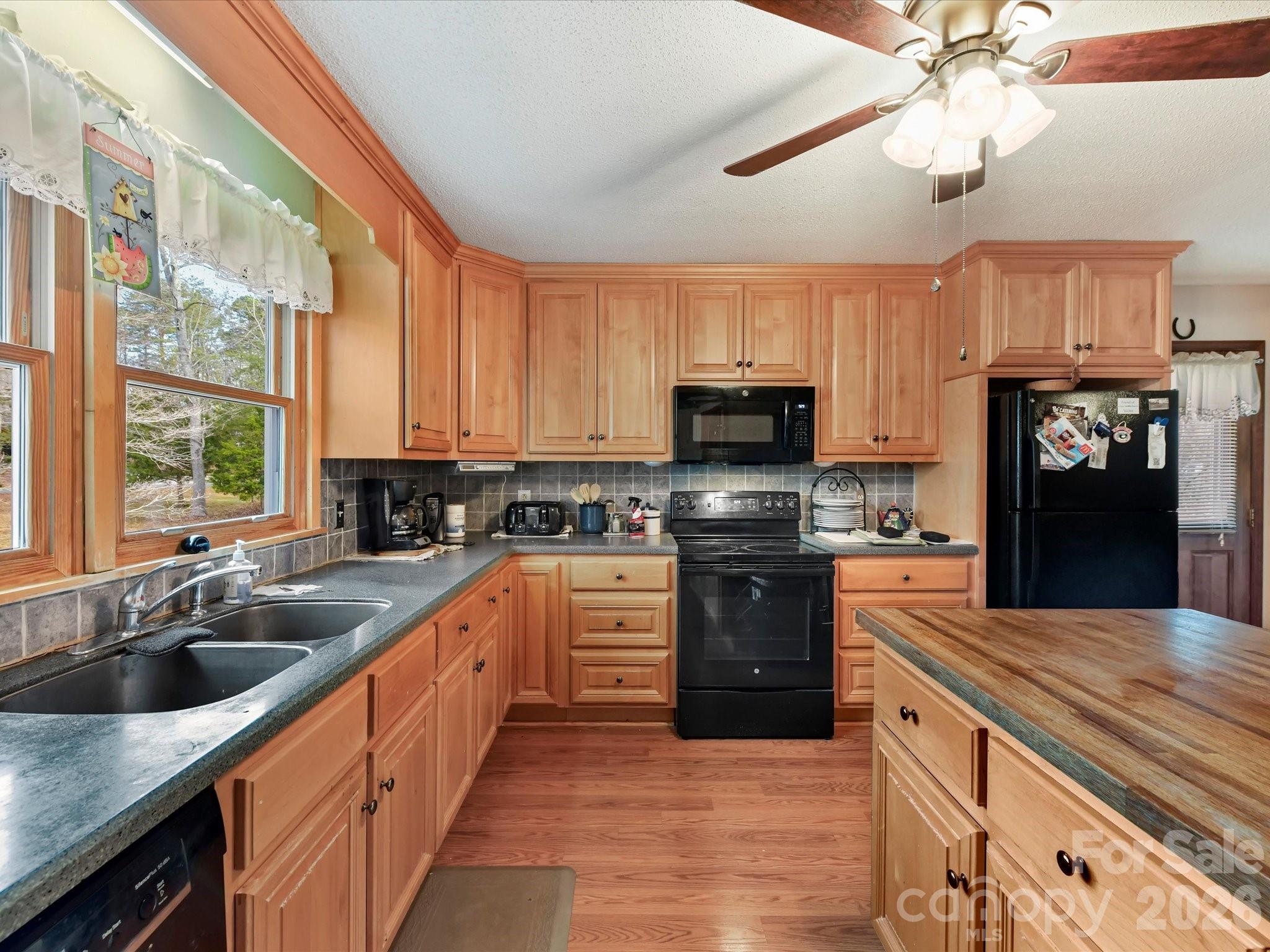 10803 Chestnut Hill Drive